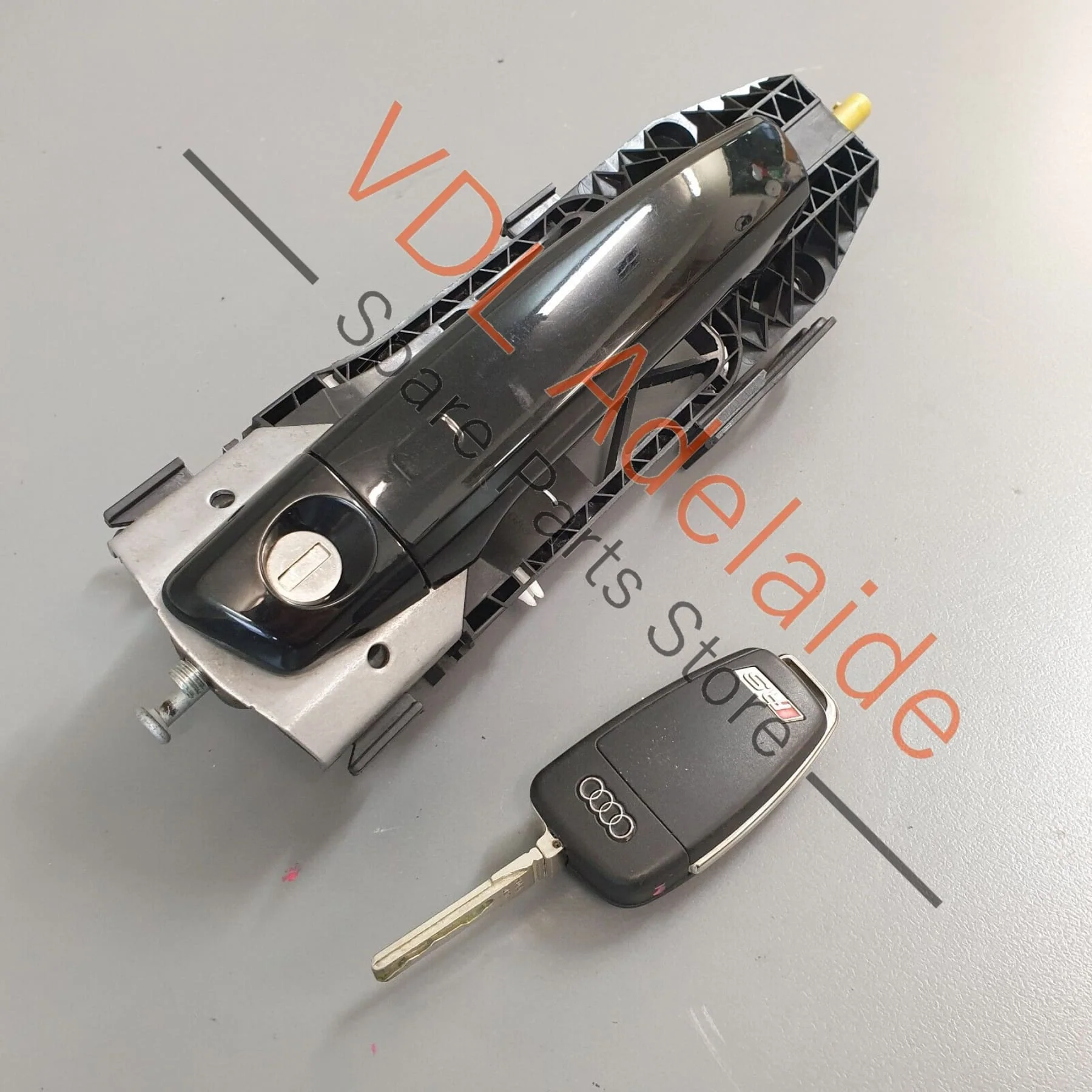 Audi RS3 8V Front Right Driver Exterior Door Handle & Lock with Key & Sensor RHD