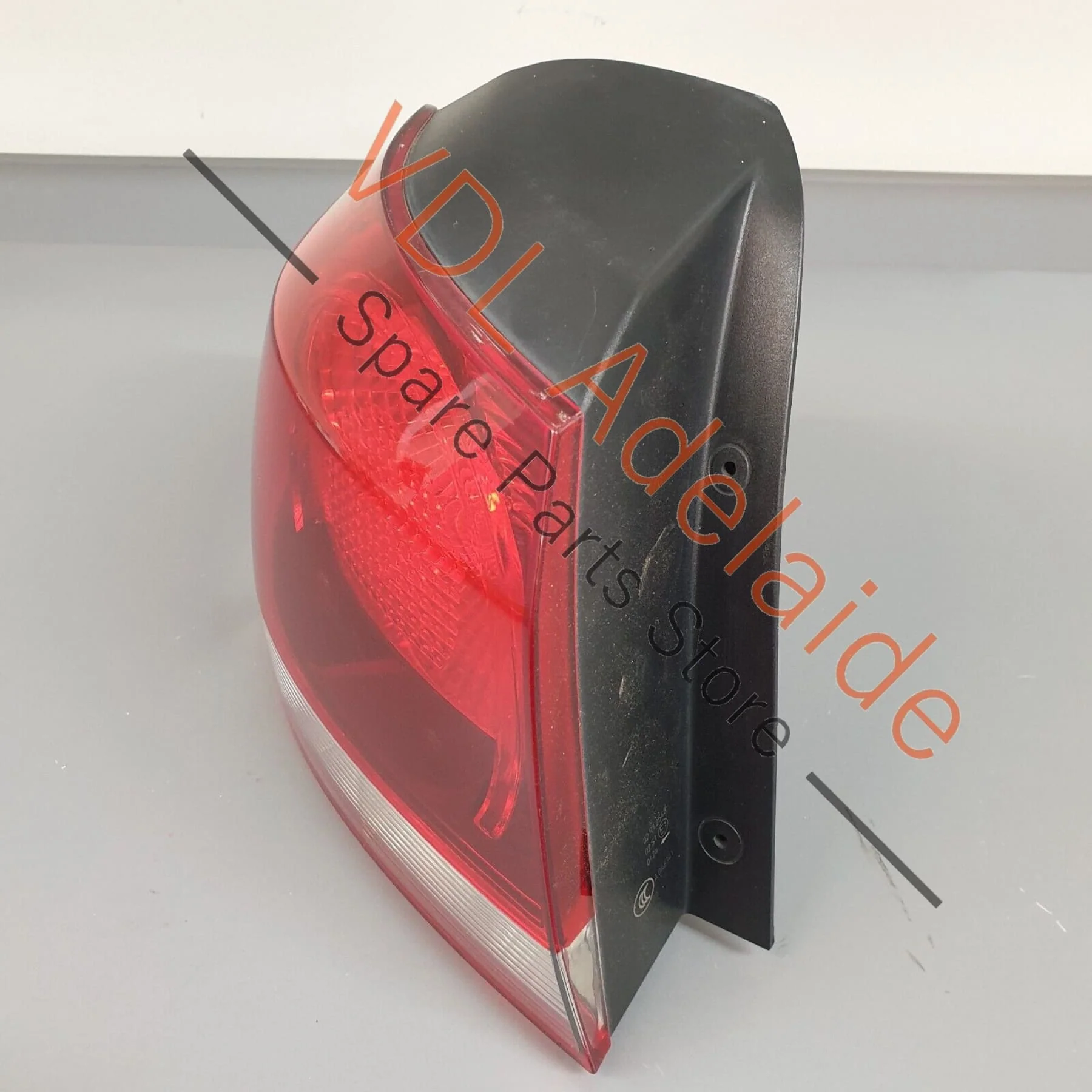 Volkswagen VW Golf Mk6 GTi Genuine OEM Outer Tail Light Left LHS 5K0945095M - Image 2