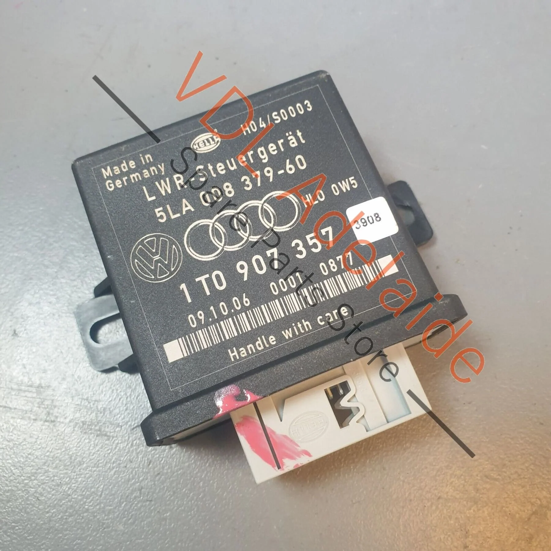 VW Golf MK5 R32 Cornering Headlight Range Control Module 1T0907357