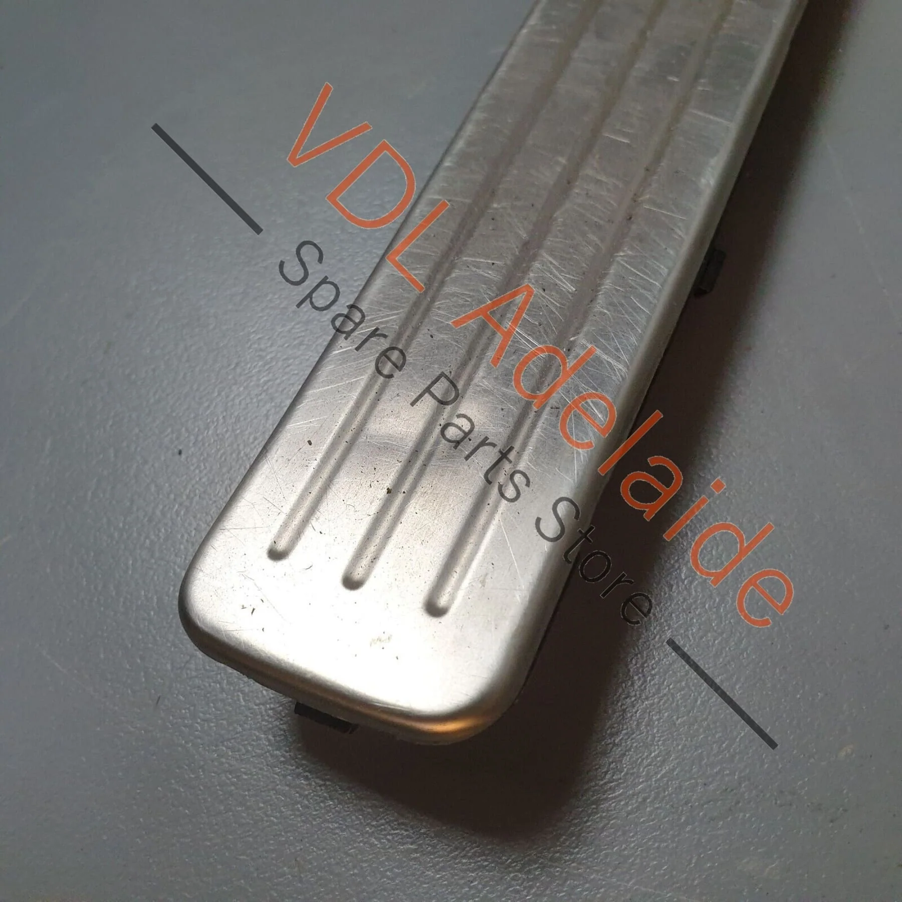 VW Touareg V10 7L Left Front Door Stainless Steel Entry Trim 7L0853655C - Image 4