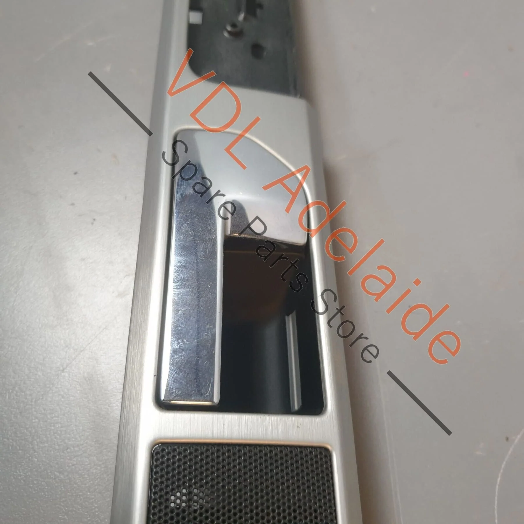 VW Touareg V10 7L Rear Left Door Trim Insert Brushed Aluminium 7L6868085F - Image 5
