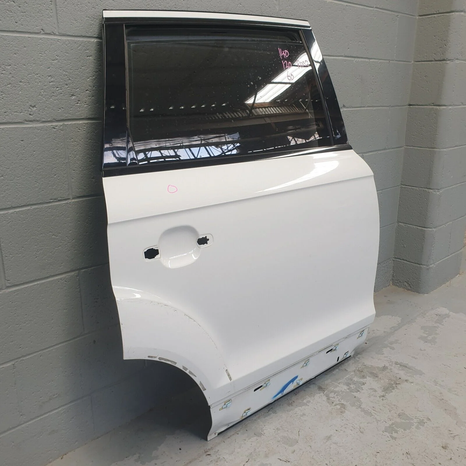 Audi Q7 6.0L V12 4L Rear Right Door Shell Panel Incl Glass 2Y2Y White - Image 4
