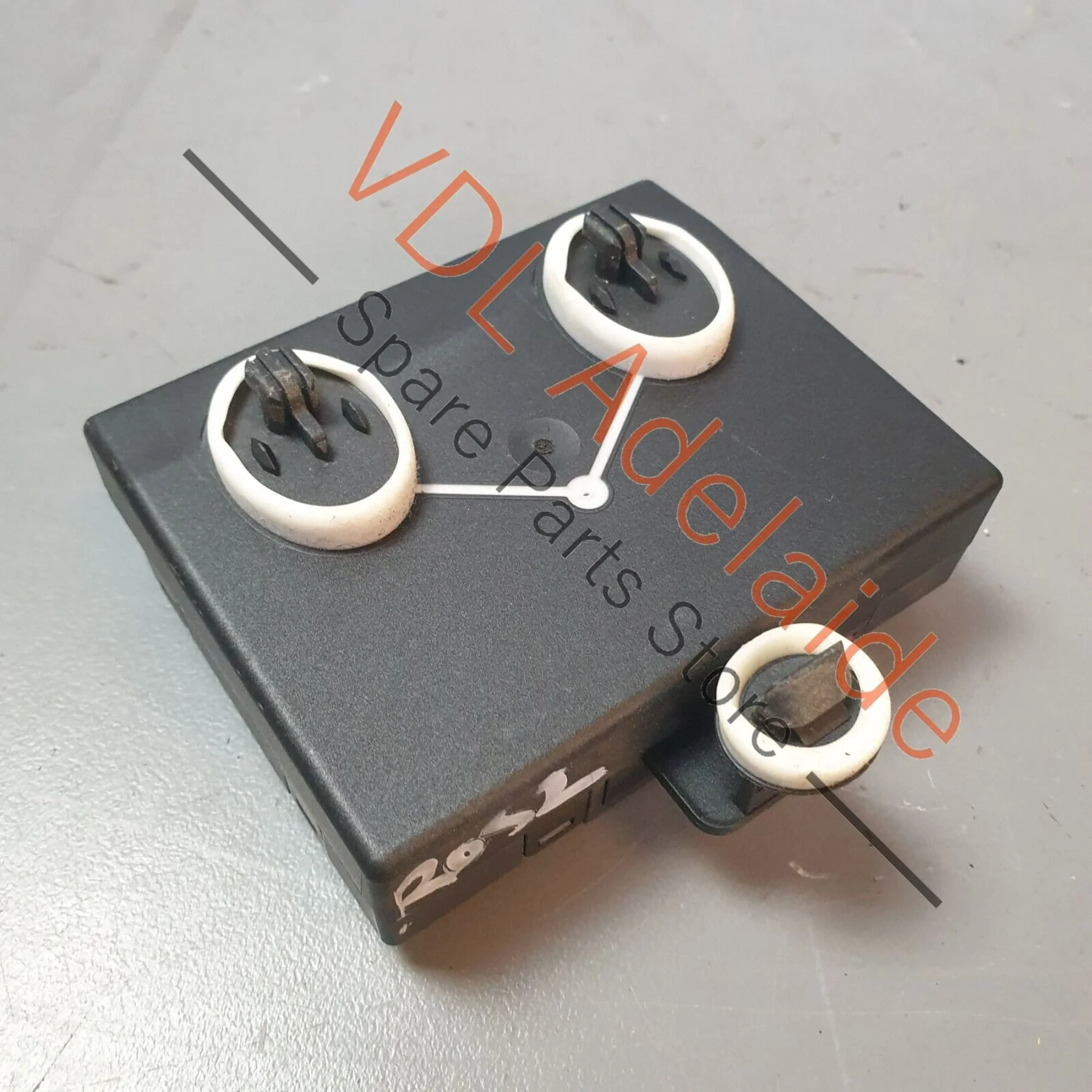 Audi Q7 6.0L V12 4L Rear Door Control Unit Module 4F0959795P Suits Left or Right - Image 4