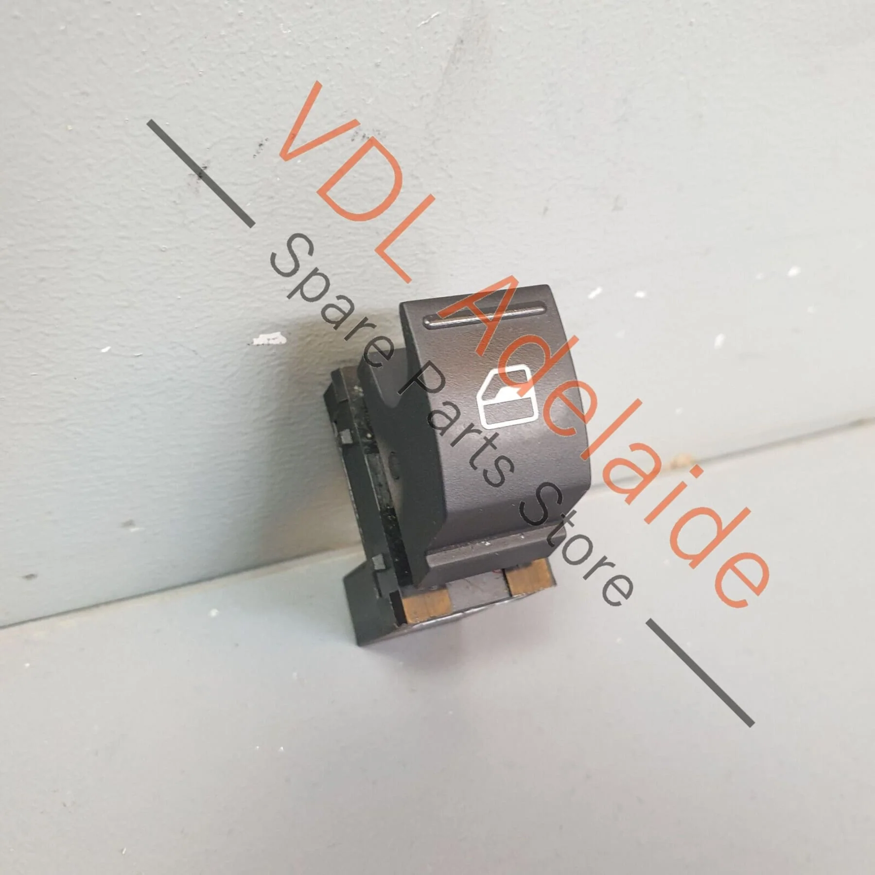 VW R36 Passat 3C B6 Switch for Electric Window Regulator 7L6959855B 3-PIN