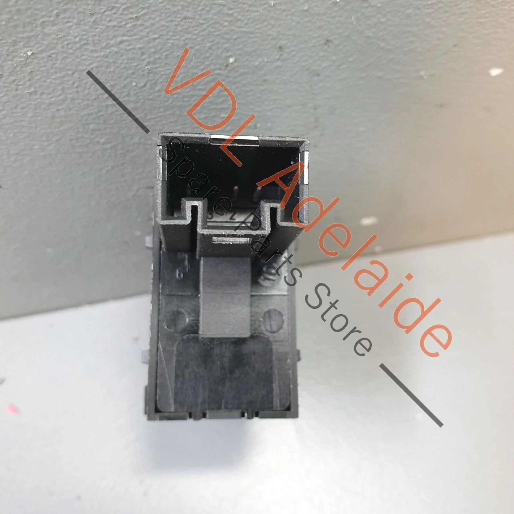 VW R36 Passat 3C B6 Switch for Electric Window Regulator 7L6959855B 3-PIN - Image 8