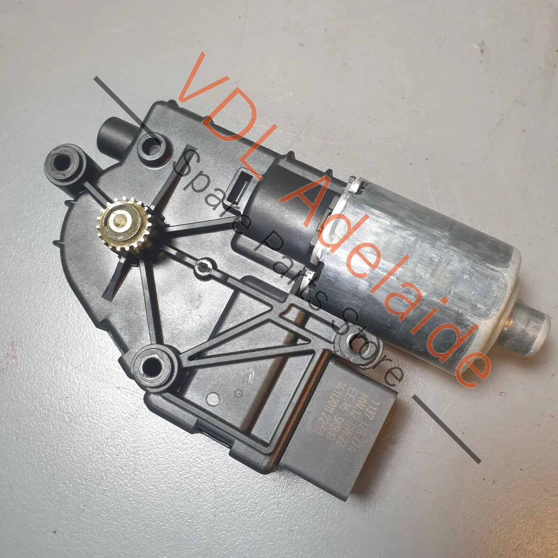 Audi Q7 6.0L V12 4L Sliding Glass Sunroof Roof / Roller Blind Motor 4L0959591A - Image 3