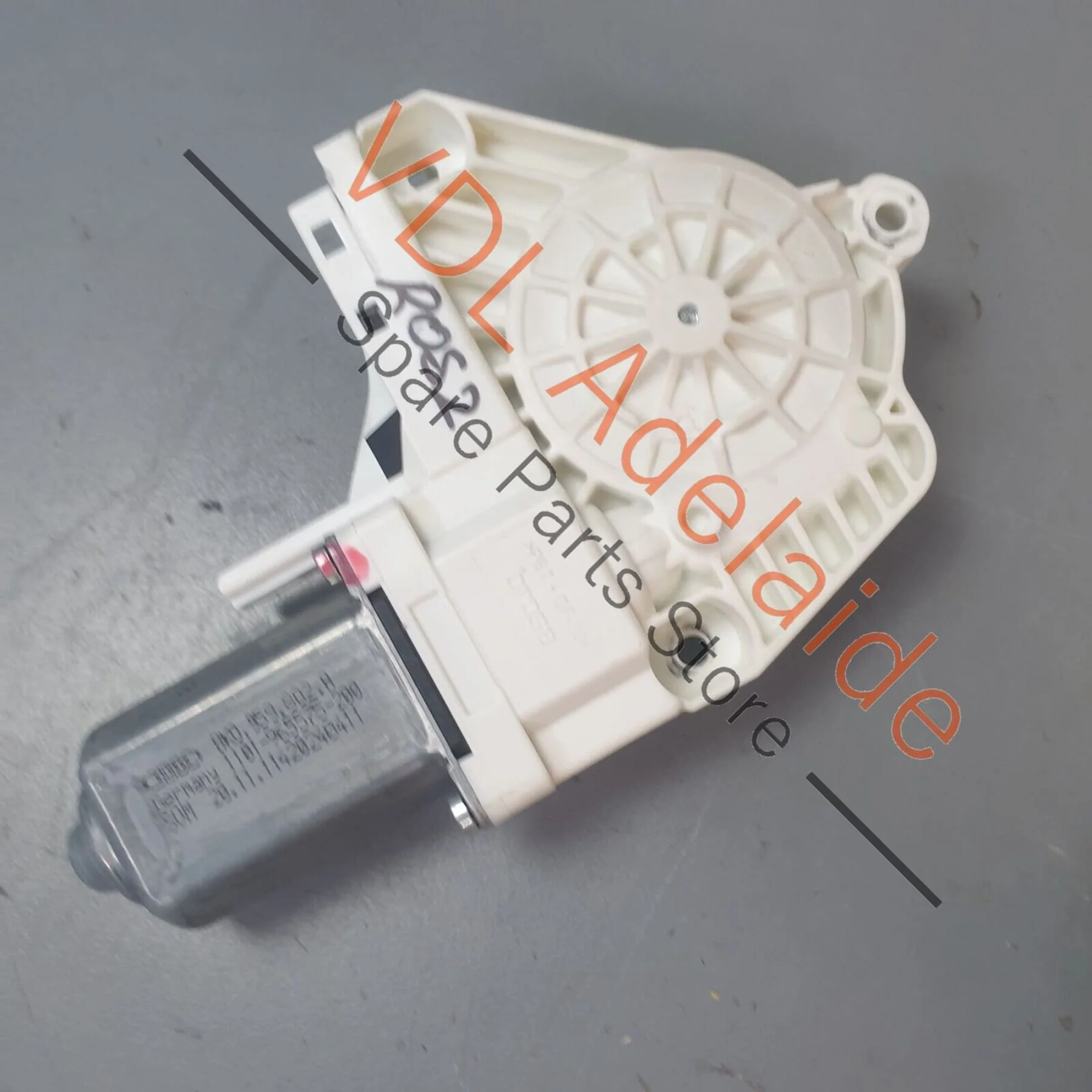 Audi Q7 6.0 V12 4L Left Side Power Window Regulator Motor 8T0959802B 8K0959802A