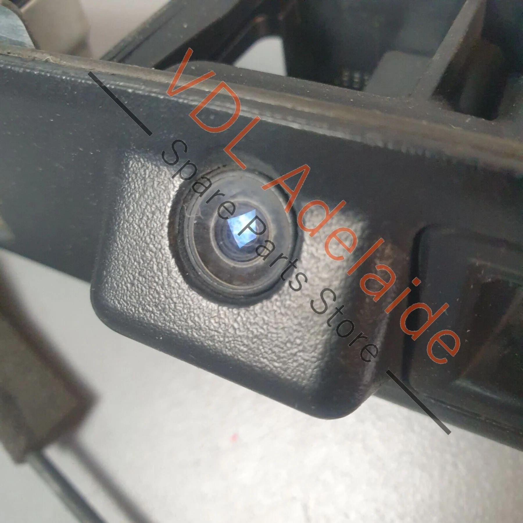 Genuine Audi Q7 6.0L V12 4L Rear Reverse Back Up Parking Camera 4L0980551D - Image 2