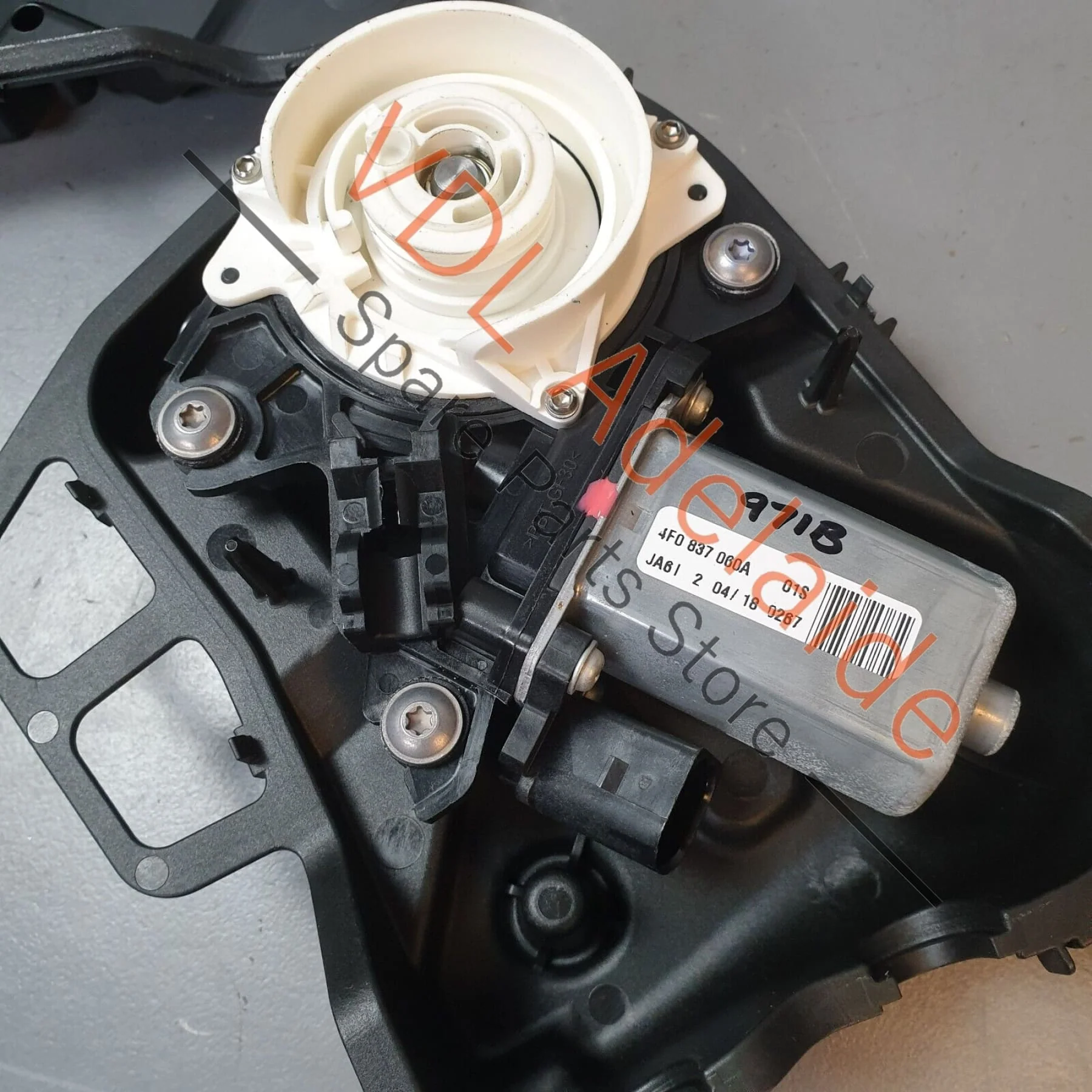 Porsche Panamera 971 Right Side RHS Door Closing Motor Drive Unit 4F0837060 - Image 5