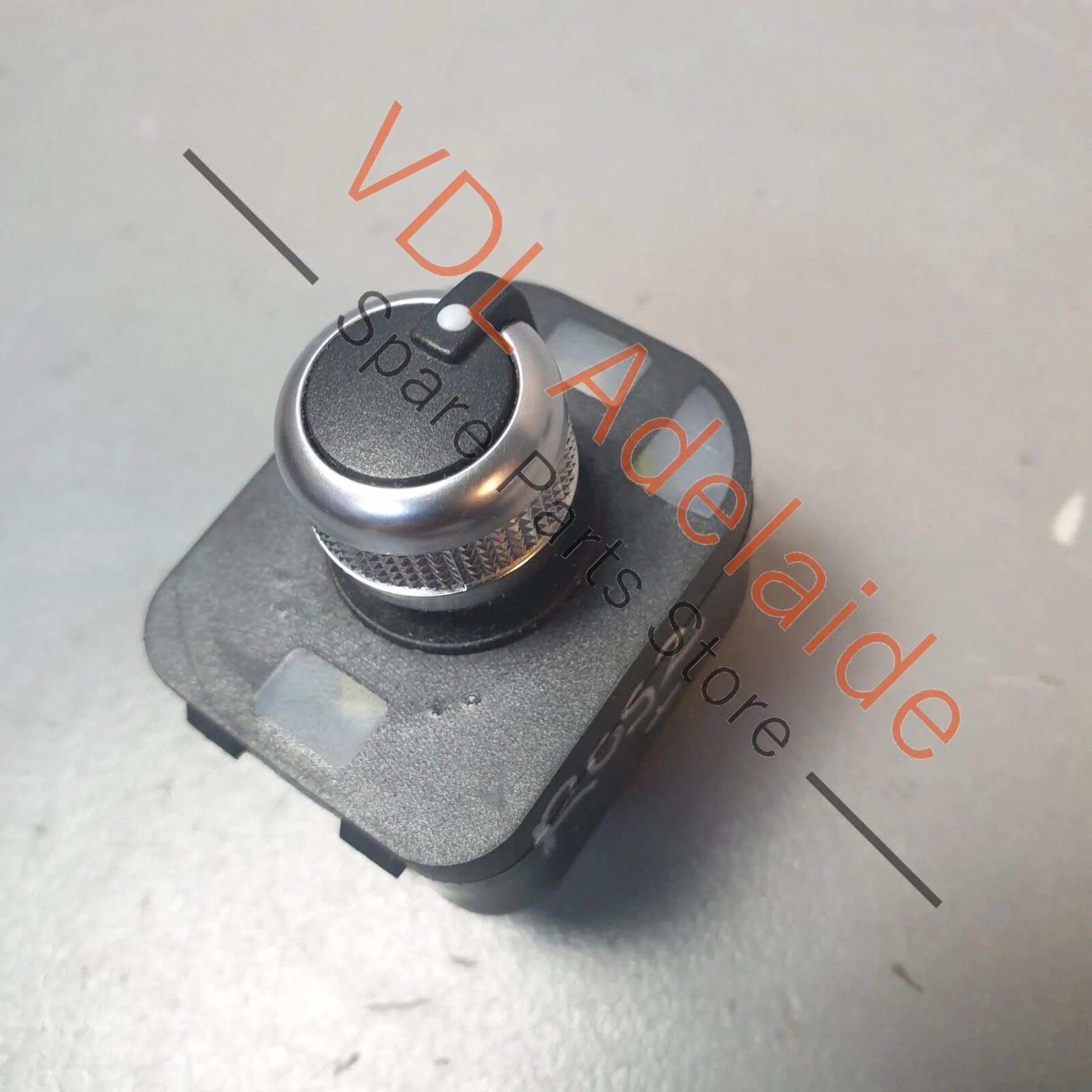 Audi Q7 6.0L V12 4L Switch for Electrically Operated & Folding Rear View Mirrors
