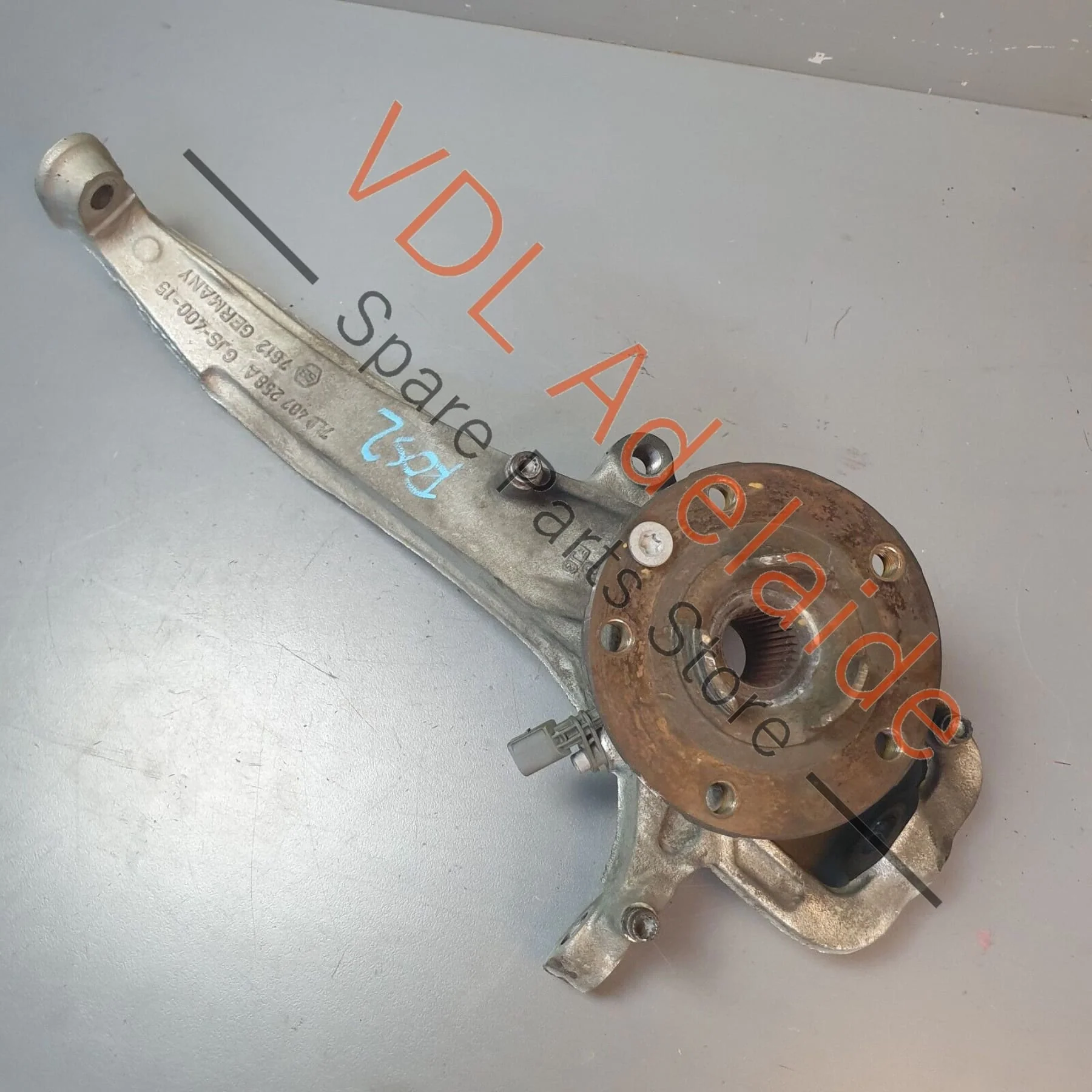 Audi Q7 6.0L V12 4L Front Right Suspension Wheel Hub Carrier Knuckle 96mm