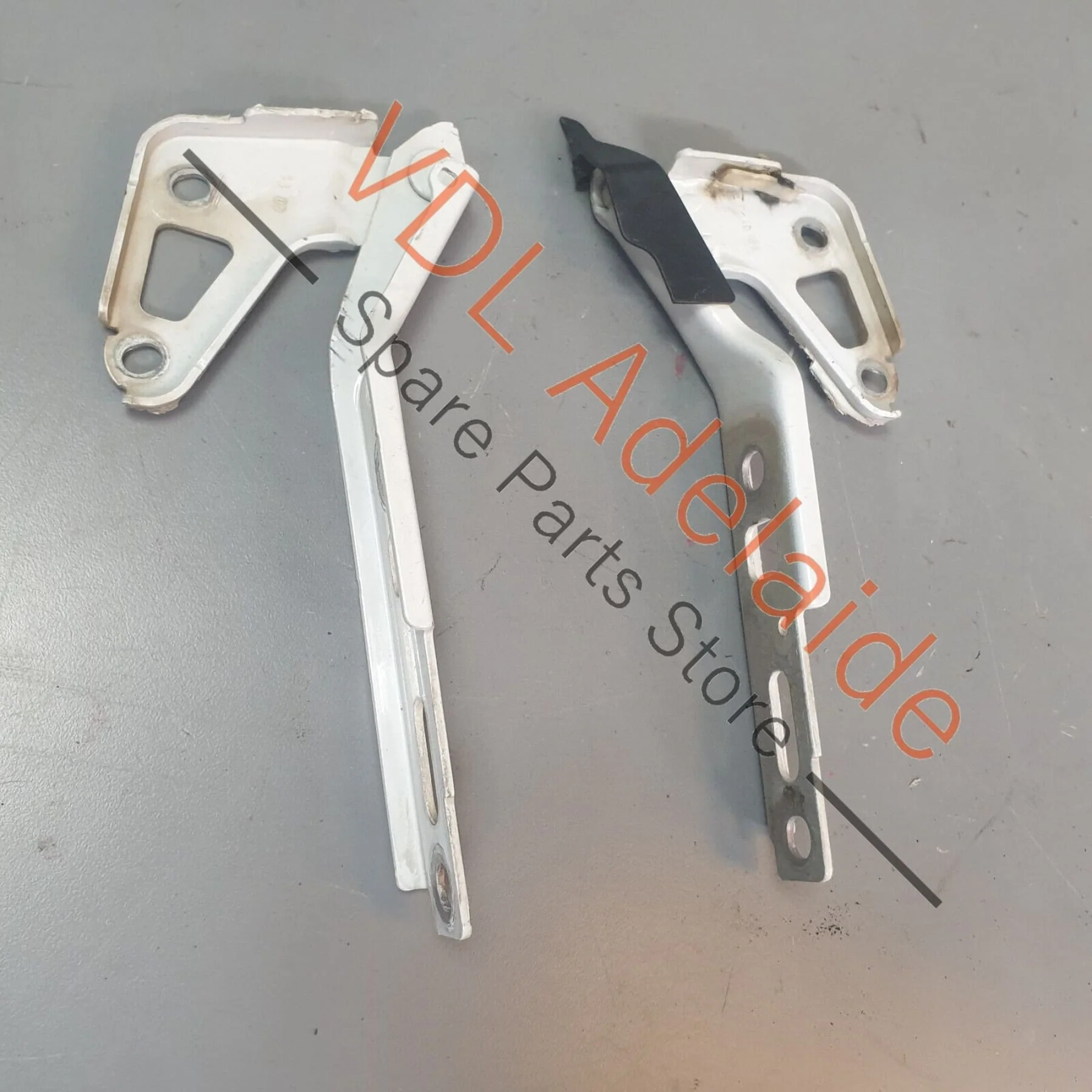 Audi Q7 6.0L V12 4L Pair of Front Lid Bonnet Hinges Left & Right - Image 2