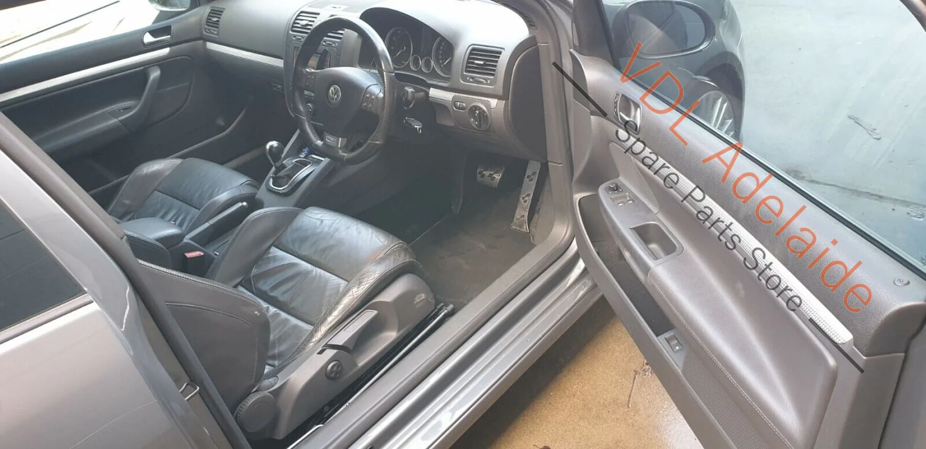 Volkswagen VW Golf Mk5 R32 3dr Hatch Front Two Pair Leather Heated Seat Seats - Image 10