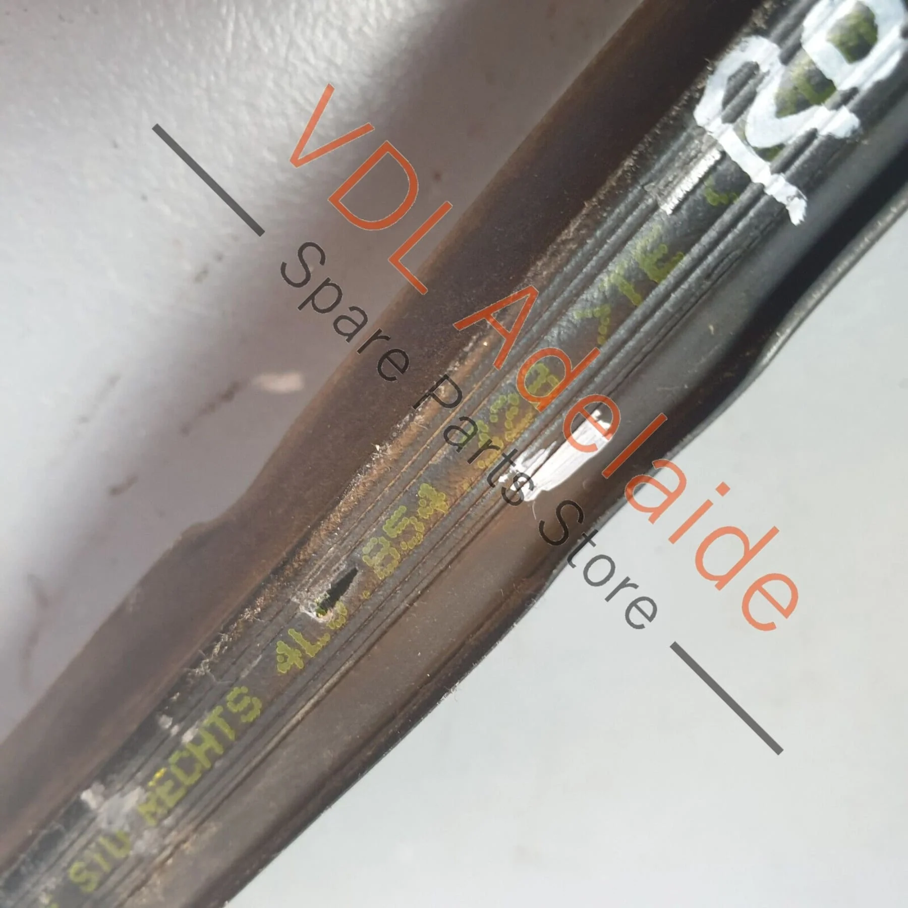 Audi Q7 6.0L V12 4L Windscreen Right Side Water Deflector Strip 4L0854328 - Image 7