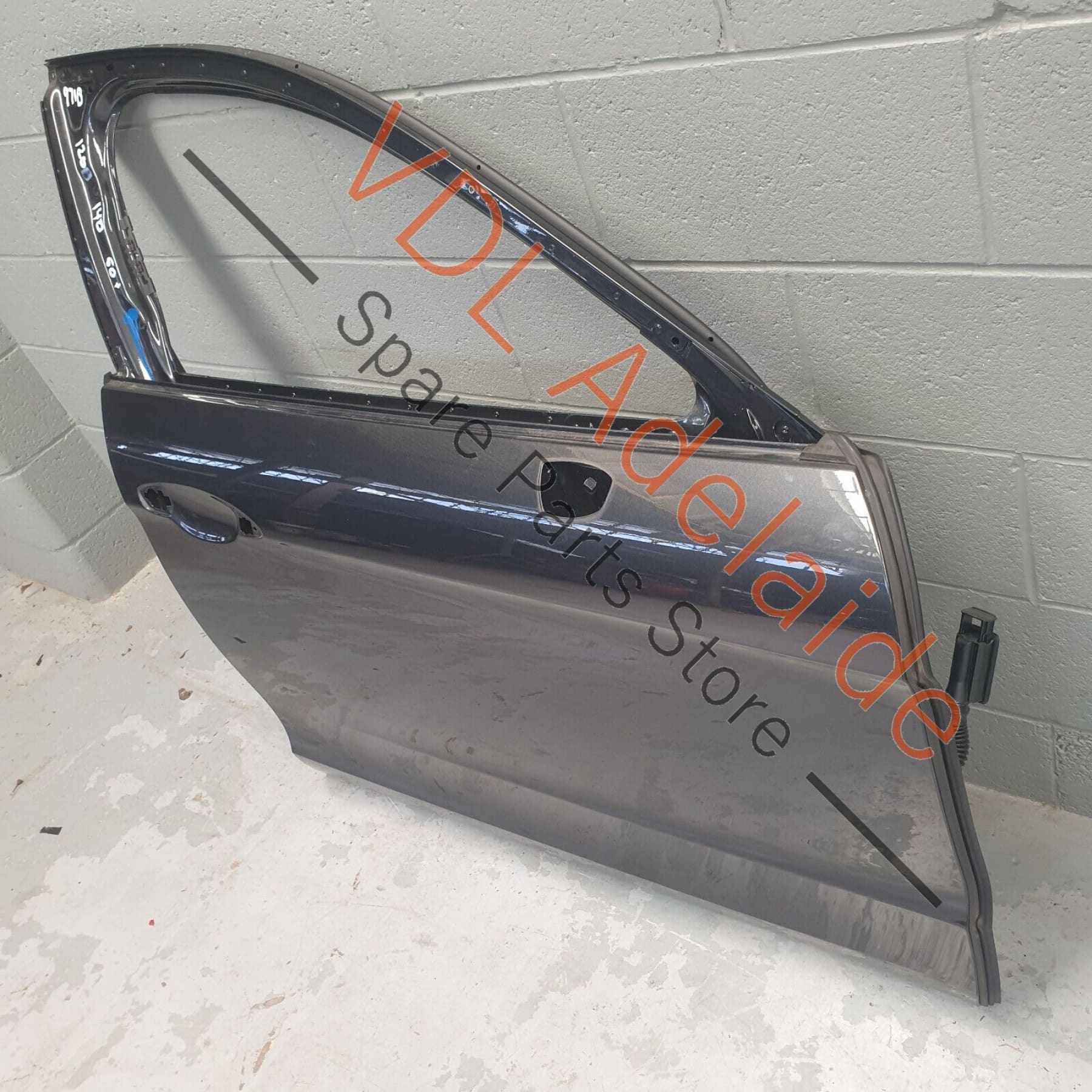 Genuine OEM Porsche Panamera 971 Front Right RHS Door Shell Panel Vulkan Gray - Image 3
