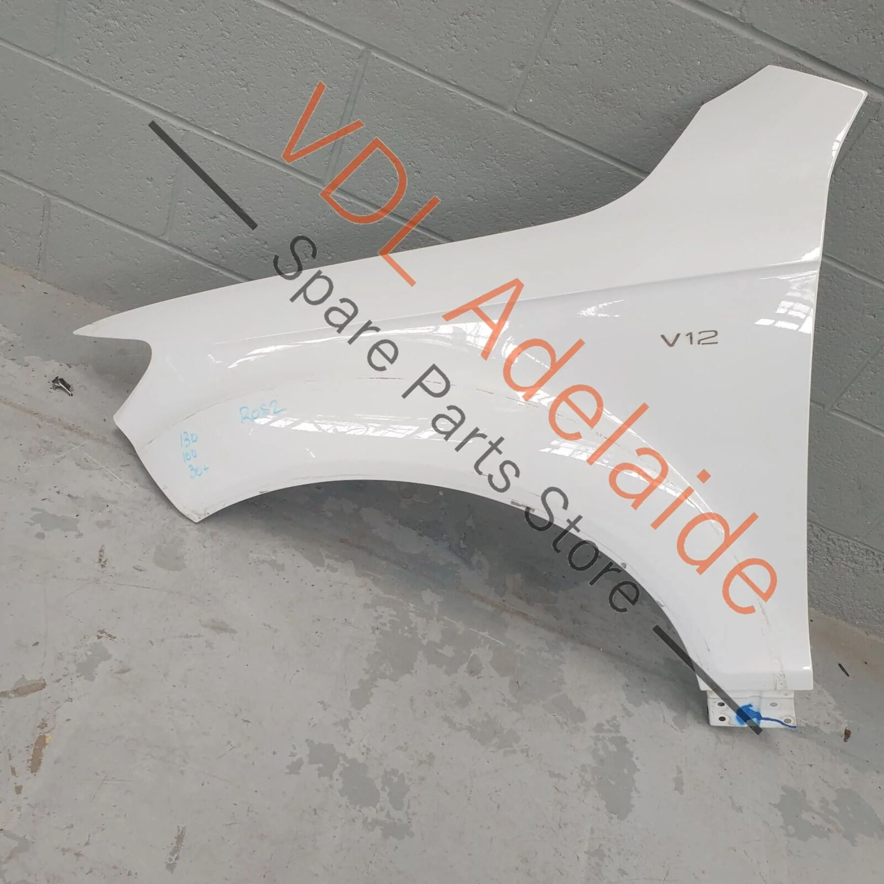 Audi Q7 6.0L V12 4L Front Left Fender Wing Mudguard 2006-2015