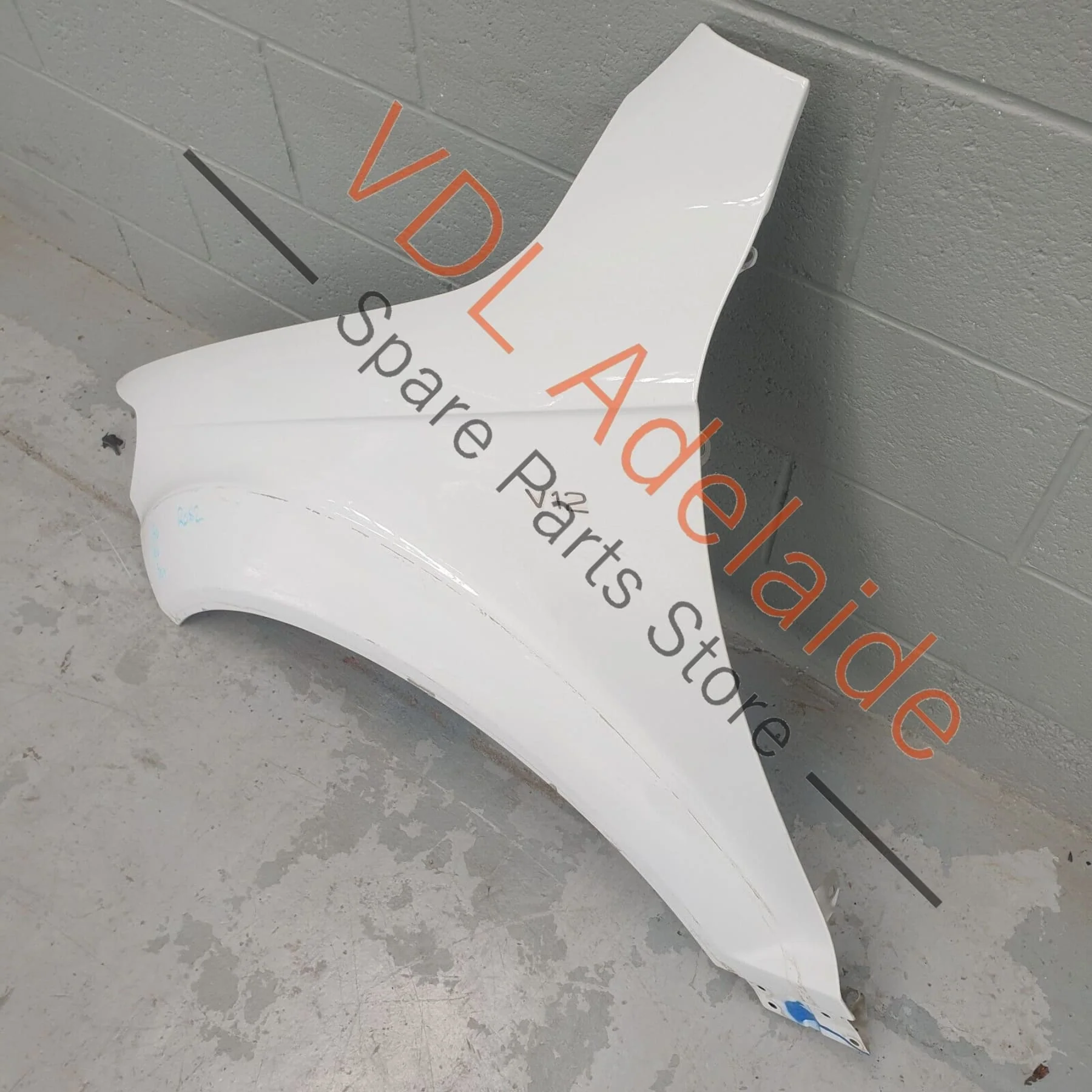 Audi Q7 6.0L V12 4L Front Left Fender Wing Mudguard 2006-2015 - Image 6