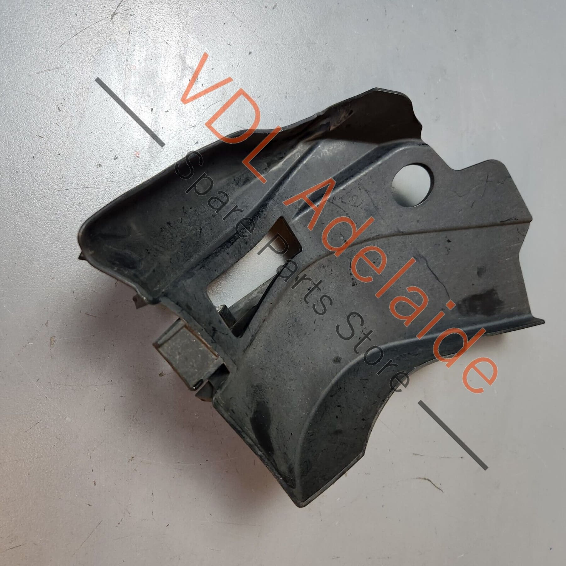 Porsche Panamera 971 Front Right Suspension Lower Control Arm Spoiler Trim - Image 3