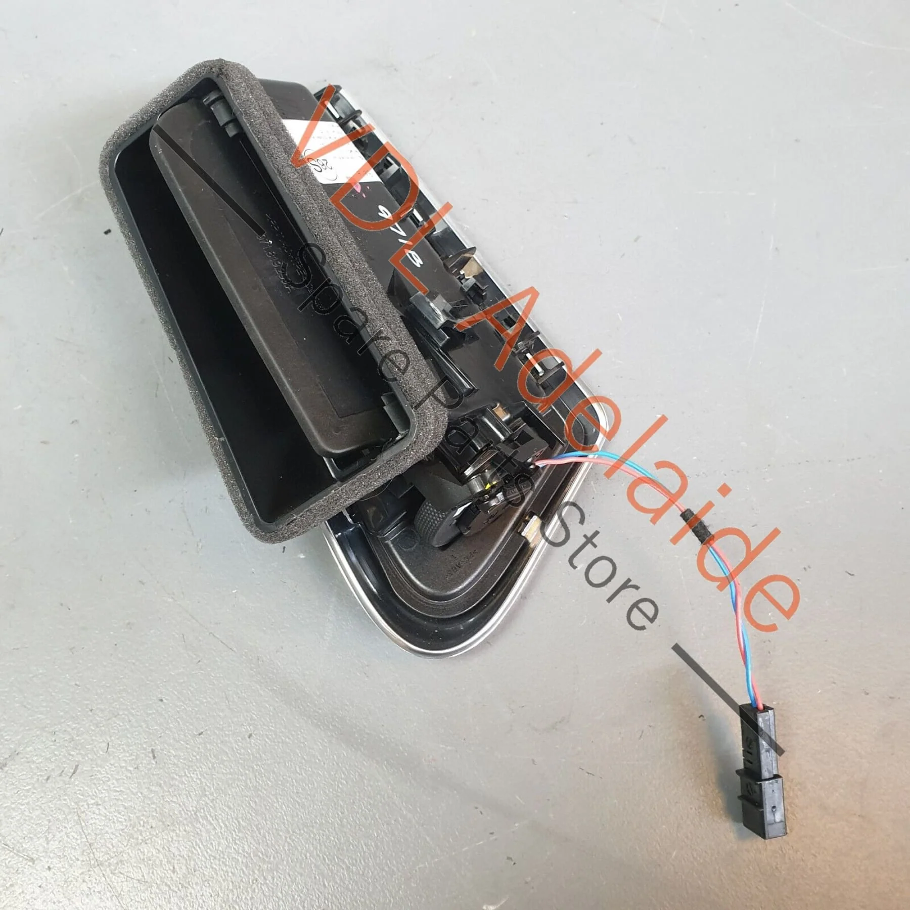 Porsche Panamera 971 AC Air Aircon Vent for Left Lower B-Pillar 971819203C - Image 6
