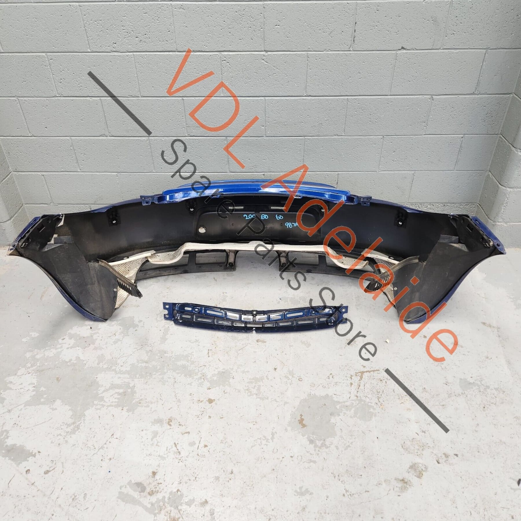 Porsche Cayman R 987 Back Rear Trim Bumper Bar Cover Assembly - Image 7