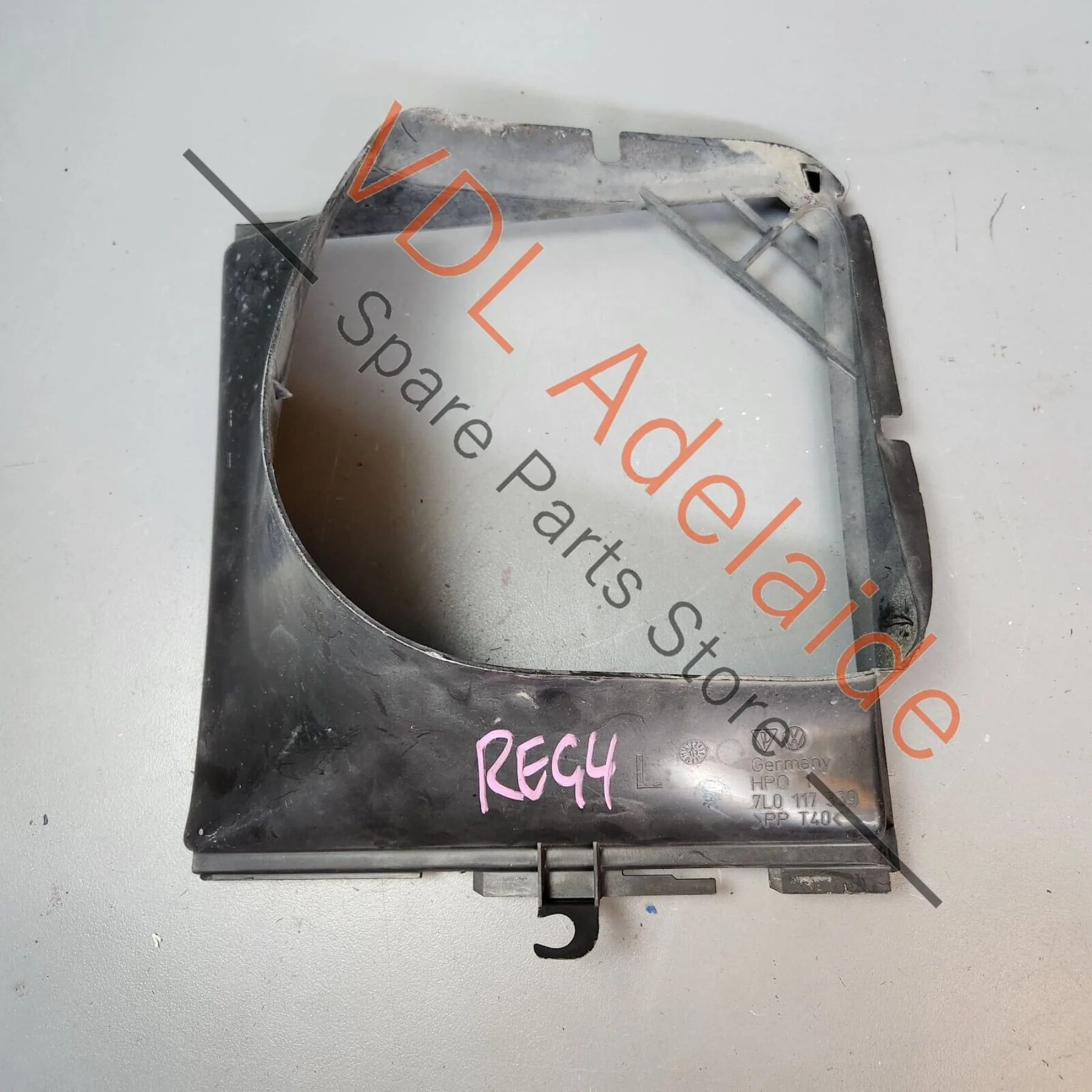 Volkswagen VW Touareg 7L R50 Intercooler Air Guide Left Side Back Rear 7L0117339