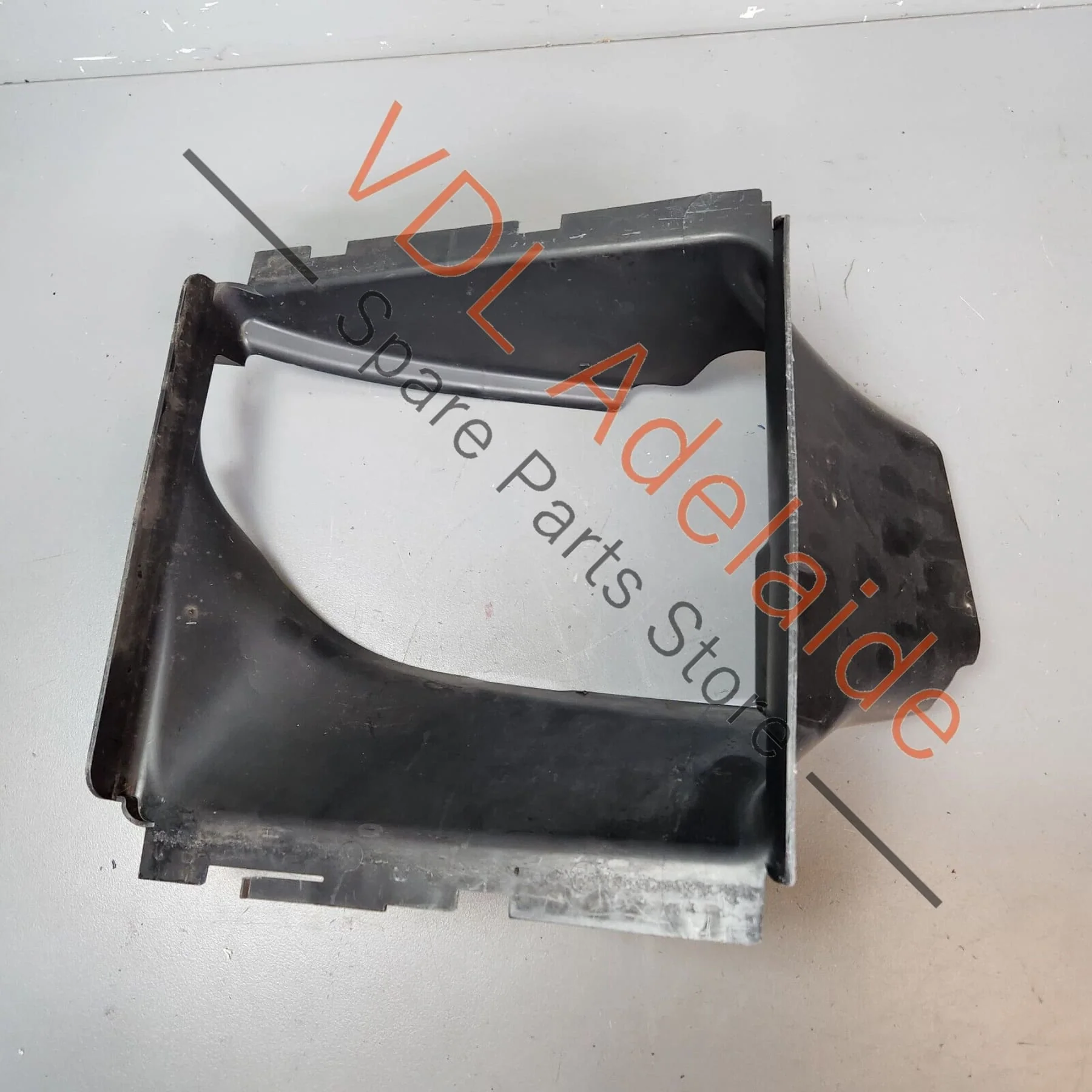 VW Touareg 7L R50 Intercooler Air Guide Left Side Front 7L6117335B - Image 8