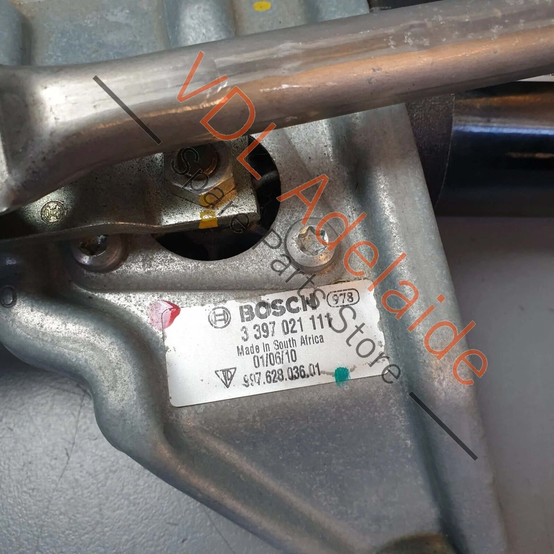 Porsche Cayman R 987 Windscreen Wiper Motor with Crank Drive RHD 99762410601 - Image 7