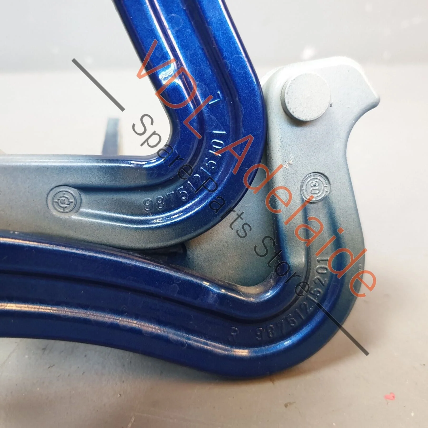 Porsche Cayman R 987 Rear Hatch Hinge Pair 98751215101 98751215201 - Image 10