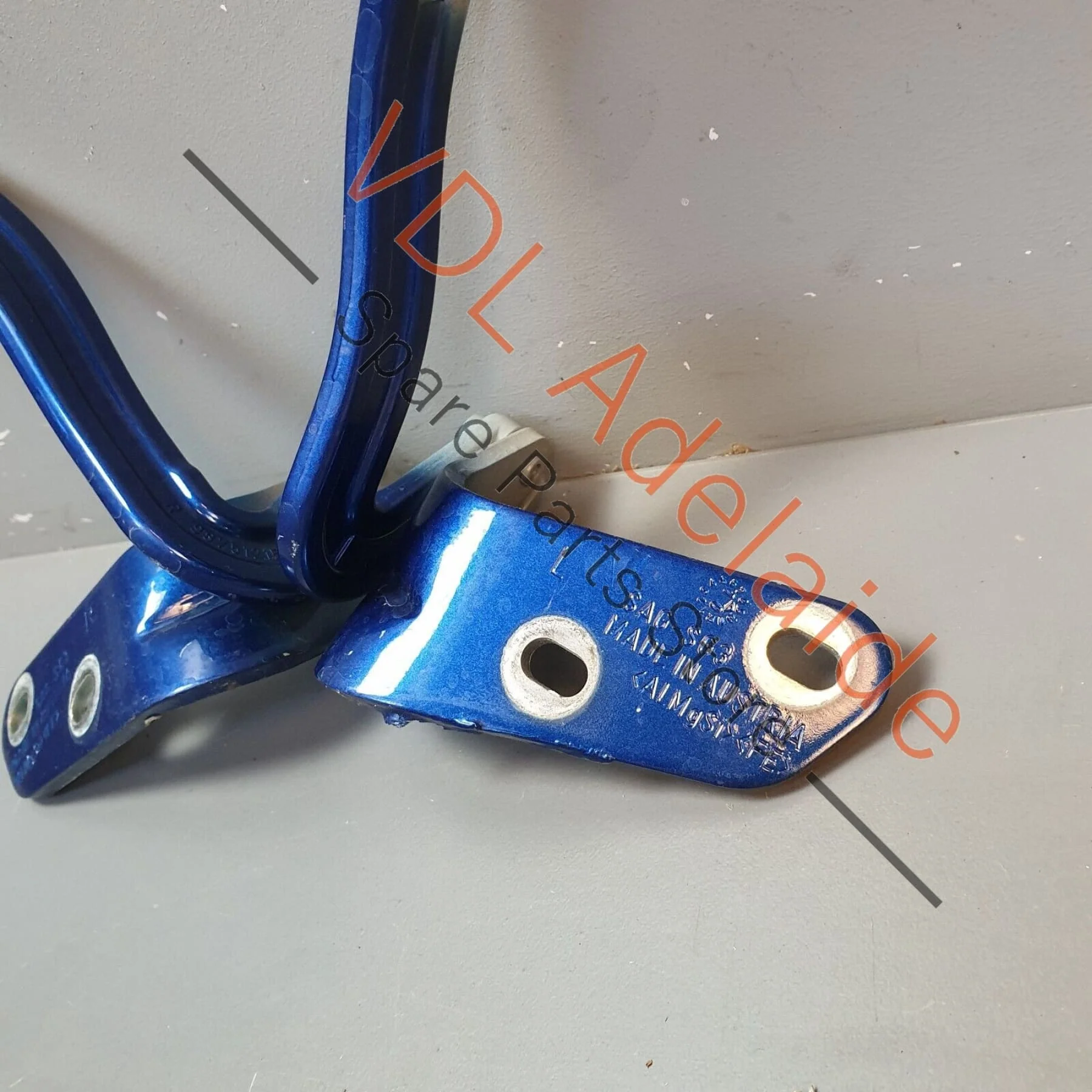 Porsche Cayman R 987 Rear Hatch Hinge Pair 98751215101 98751215201 - Image 9