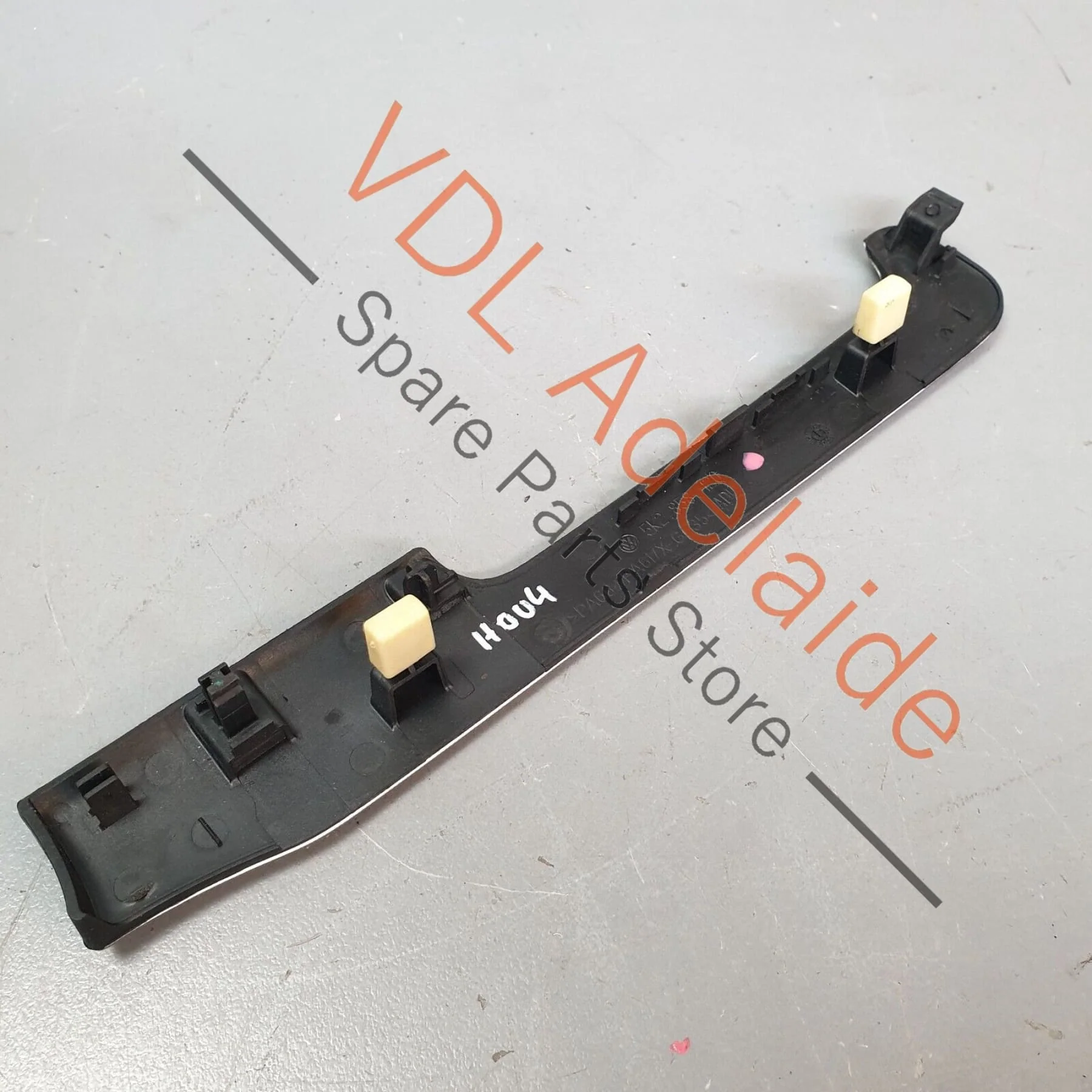 VW Golf R MK6 Right Drivers Side Dash Dashboard Inlay Trim Strip 5K2858418C - Image 7