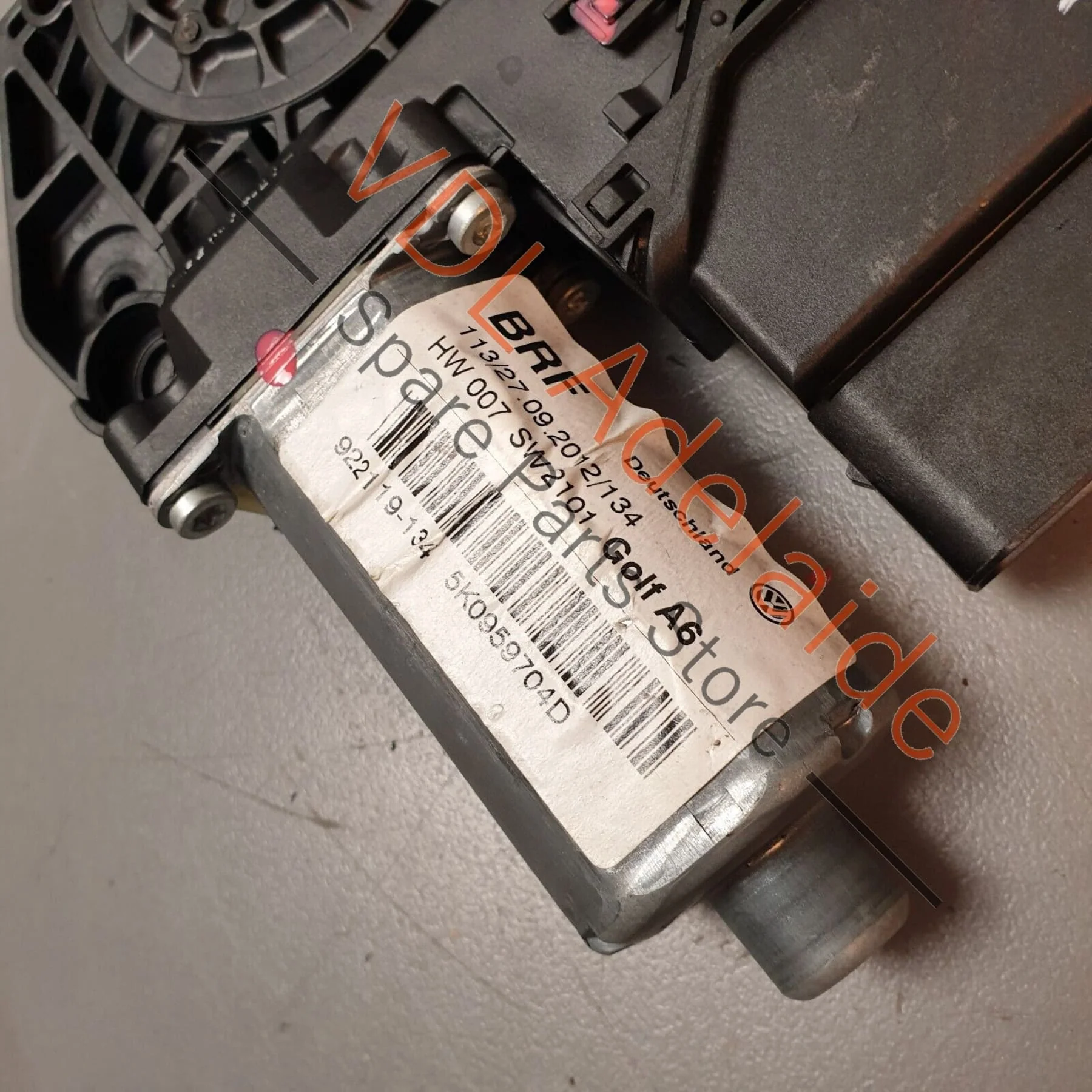 Volkswagen VW Golf R MK6 Rear Right Window Regulator Motor 5K0959704D - Image 2