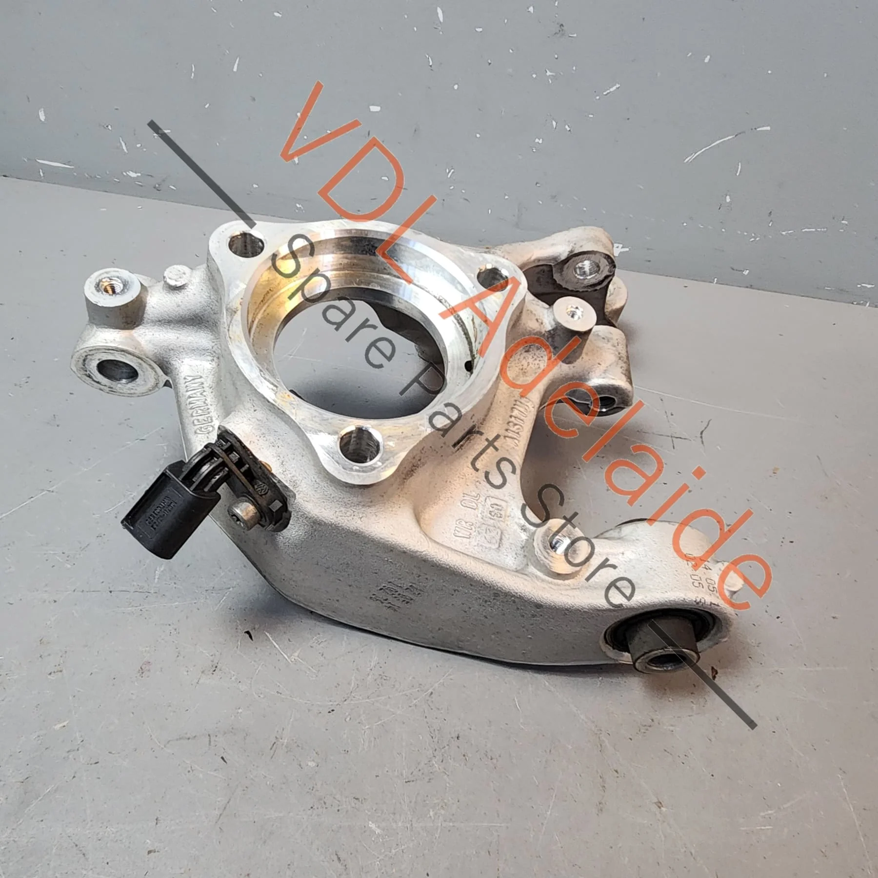 VW Golf MK7 Rear Right Wheel Bearing Carrier Housing Hub Suspension 5Q0505436J - Image 3