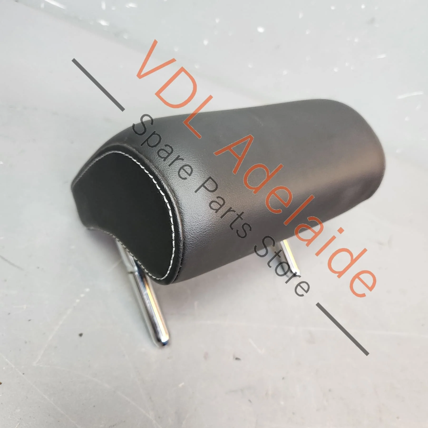 VW Golf R Rear Centre Headrest Leather w Grey Stitch - Image 4