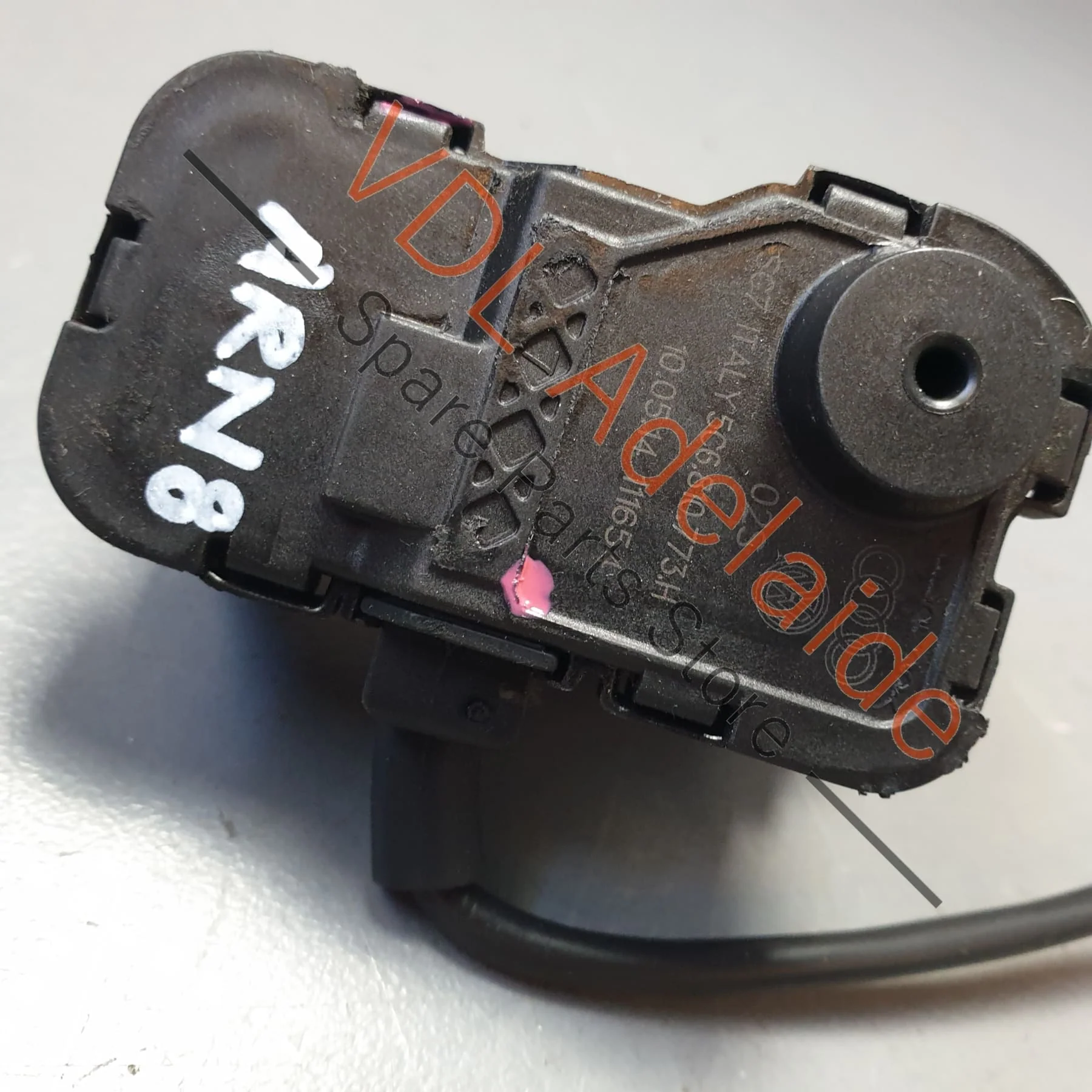 VW Golf R Mk7 Fuel Filler Door Flap Open Release Control Element Mechanism 5C6810773H - Image 2