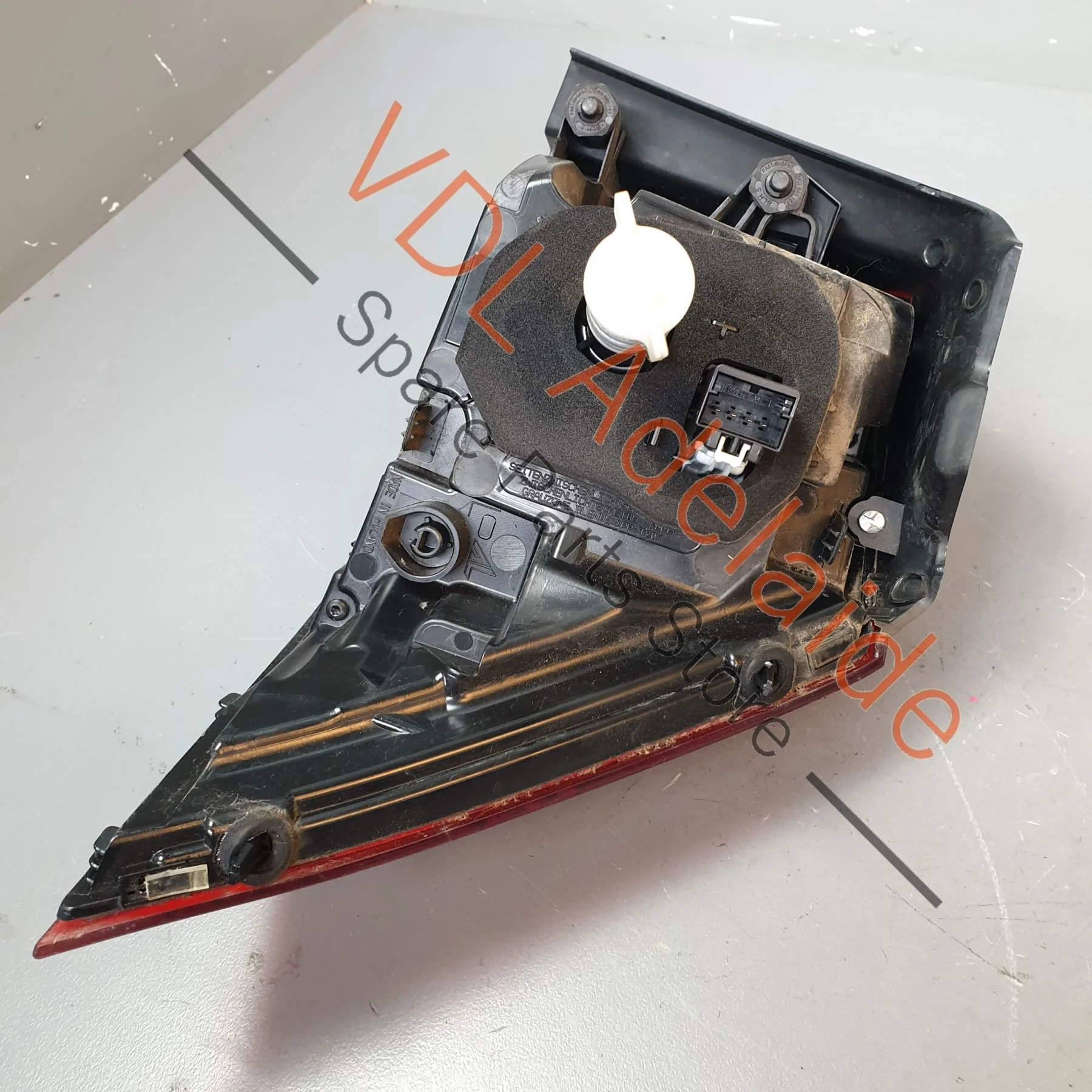 VW Golf R Mk7 LED Left Side Outer Tinted Tail Light  5G0945207C - Image 4