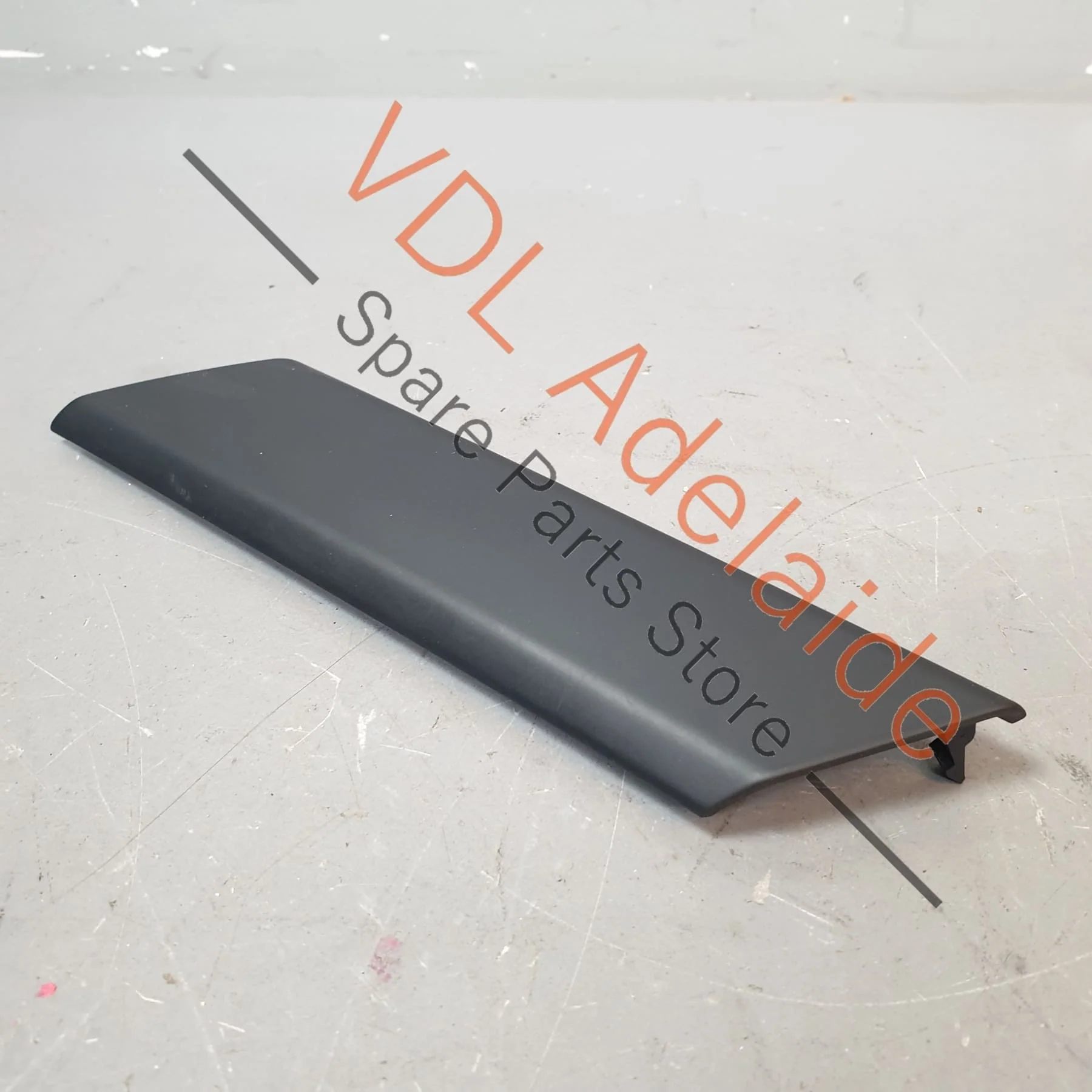 VW Golf R Mk7 Trim for Right Side Interior Door Pull Handle 5G0868040A - Image 7