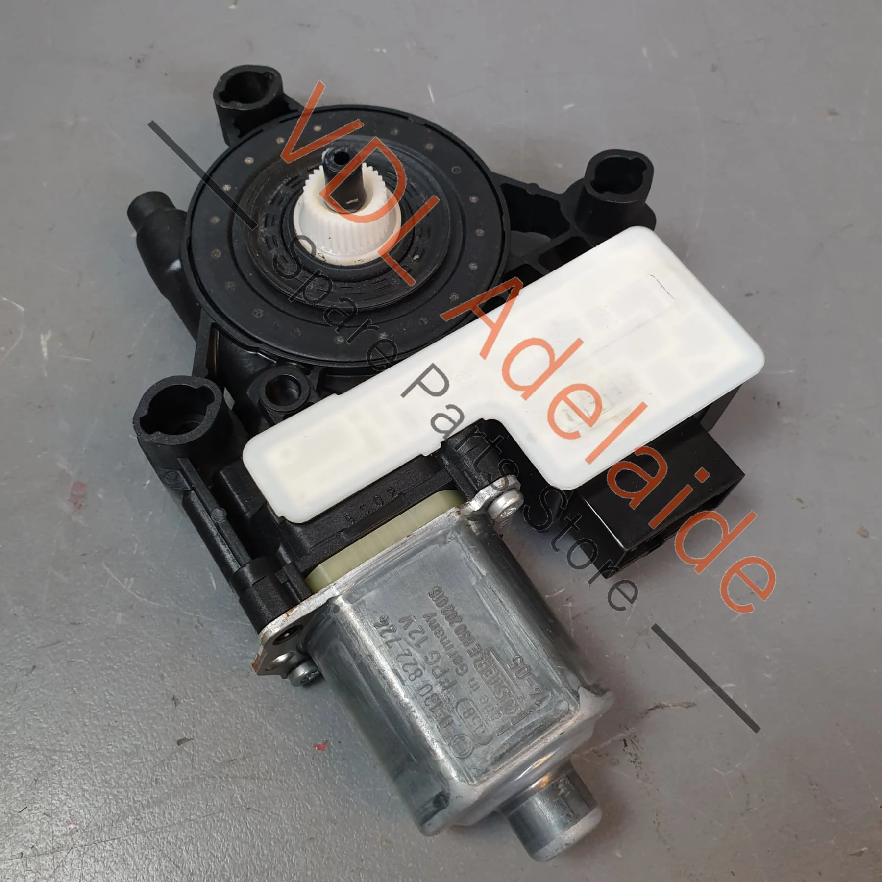 VW Golf Mk7 Window Regulator Motor 5Q0959812A - Image 4