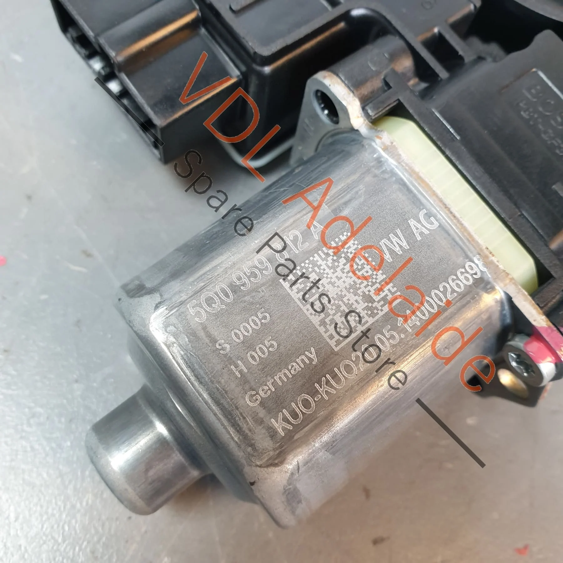 VW Golf Mk7 Window Regulator Motor 5Q0959812A - Image 5