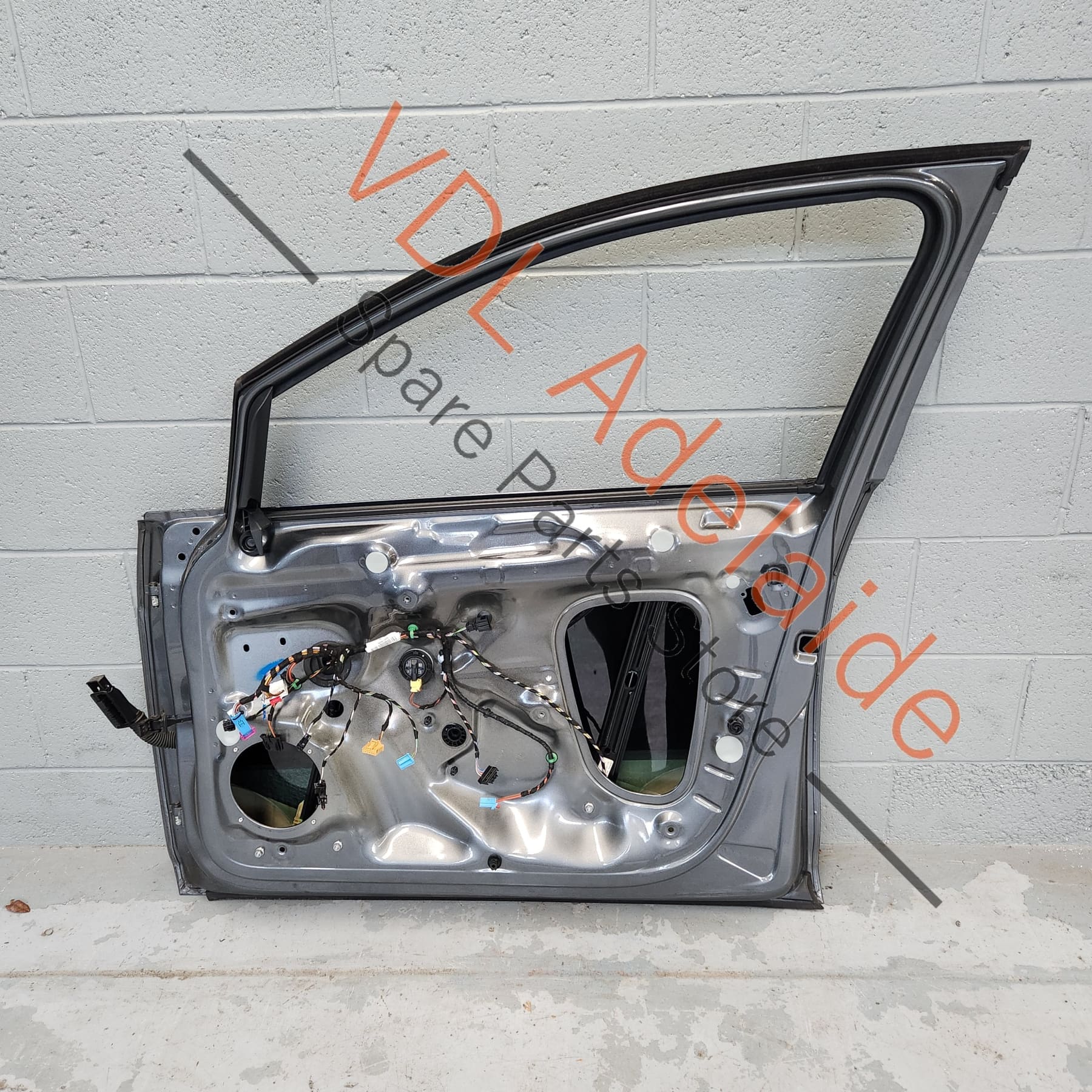 VW Golf MK7 7.5 Front Right Door Shell Panel Indium Grey LR7H - Image 3