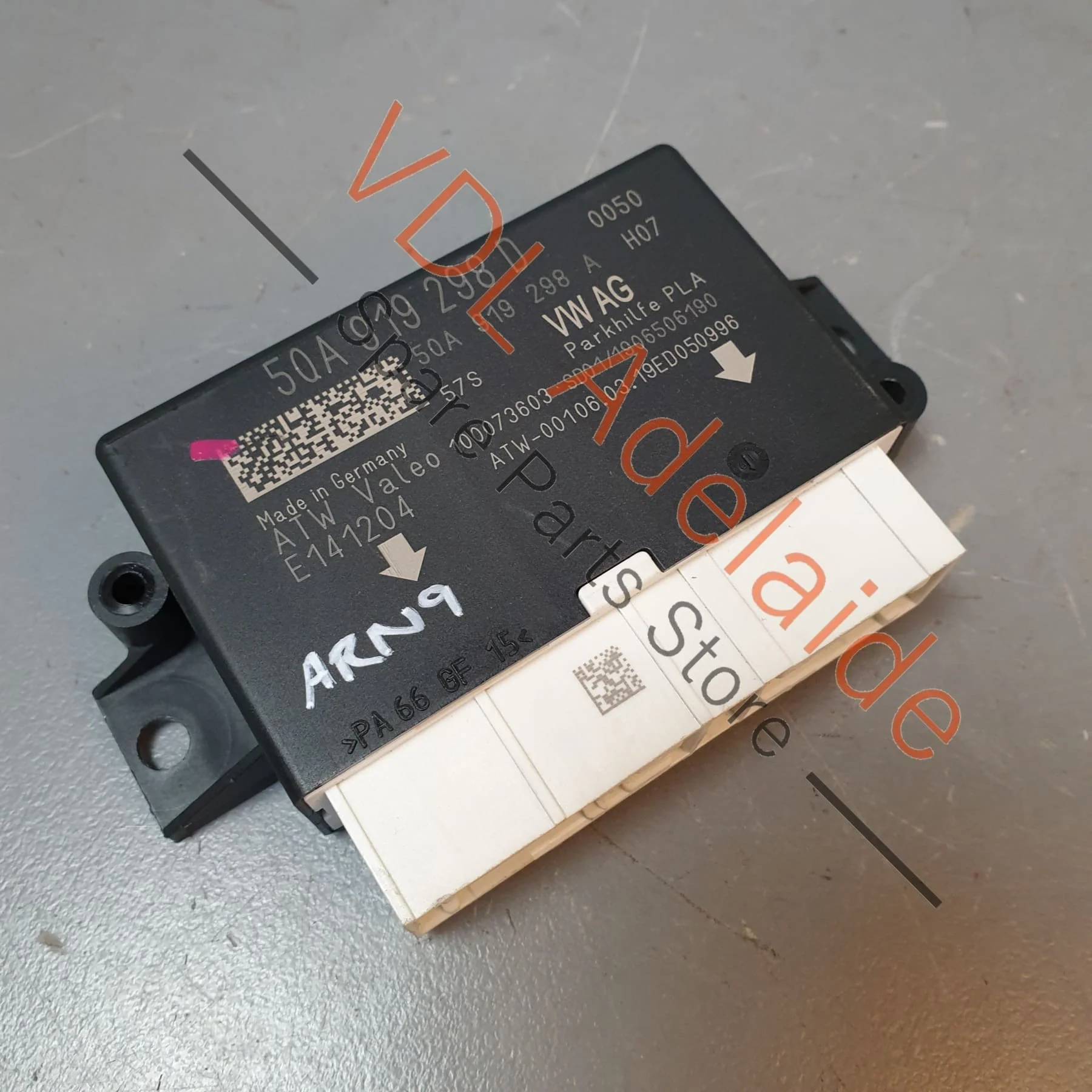 VW Golf Parking Assist Sensor Control Unit 5QA919298D Parkhilfe