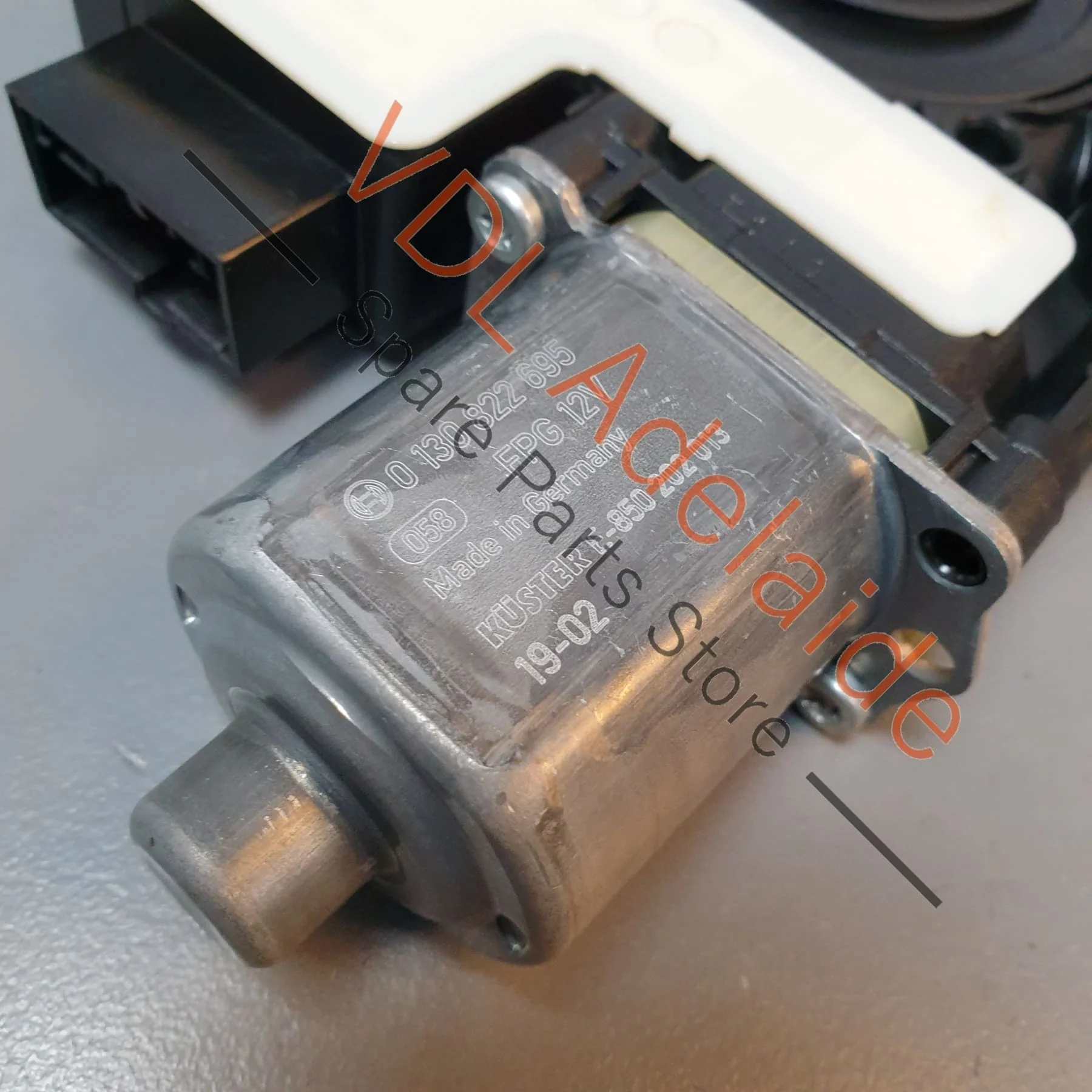 VW Golf MK7 Rear Left Window Regulator Motor 5Q0959407 5Q0959811D - Image 3