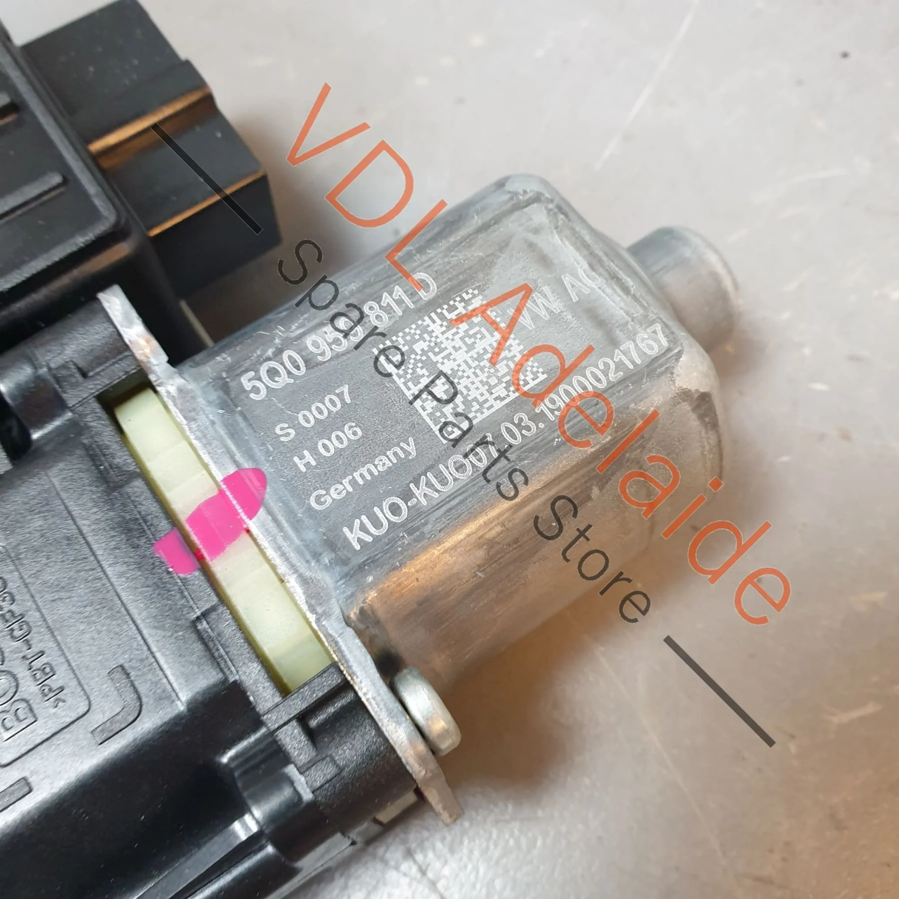 VW Golf MK7 Rear Left Window Regulator Motor 5Q0959407 5Q0959811D - Image 5