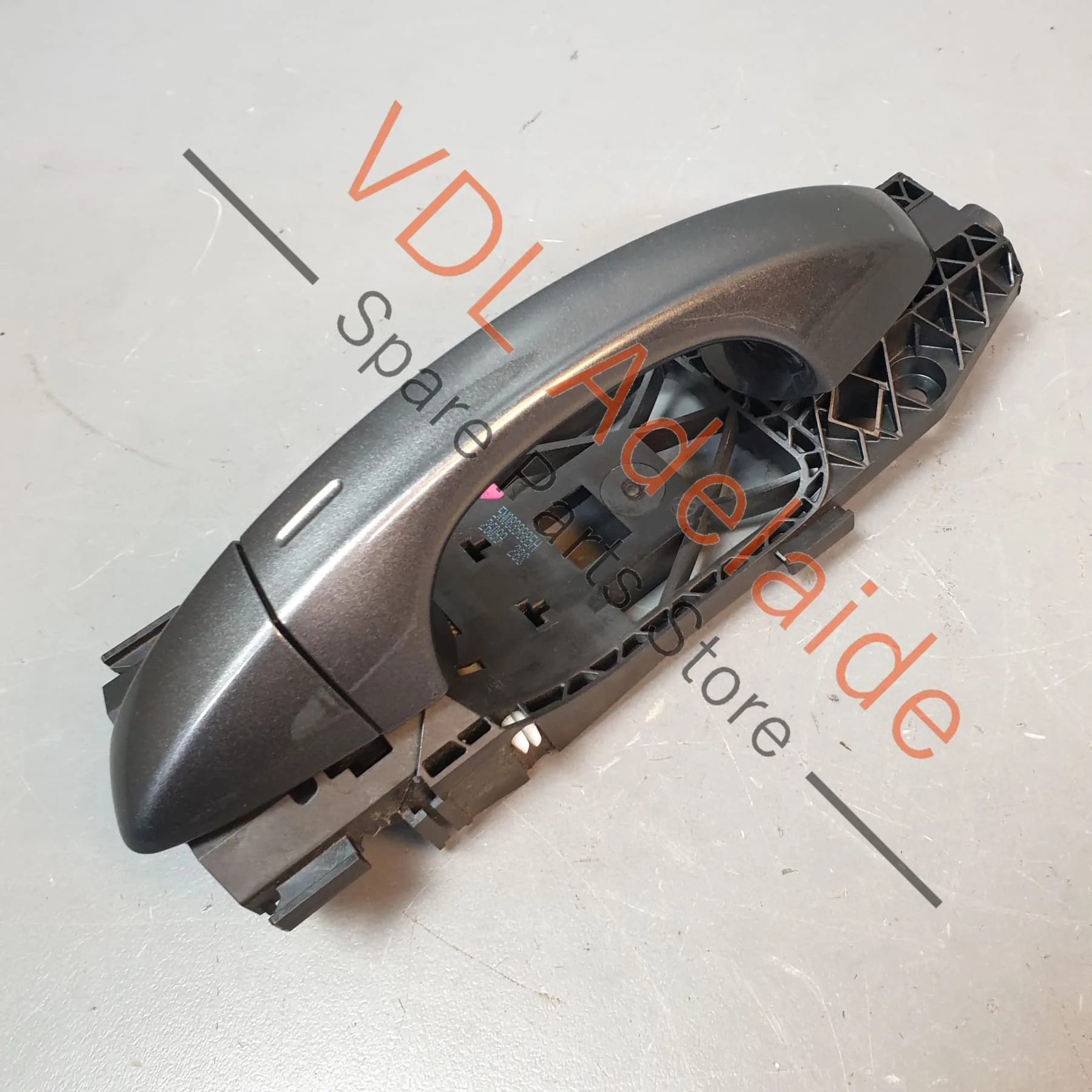 Volkswagen VW Golf GTi Mk7 Front or Rear Left Side Door Handle Indium Gray LR7H 5G0837205N - Image 5