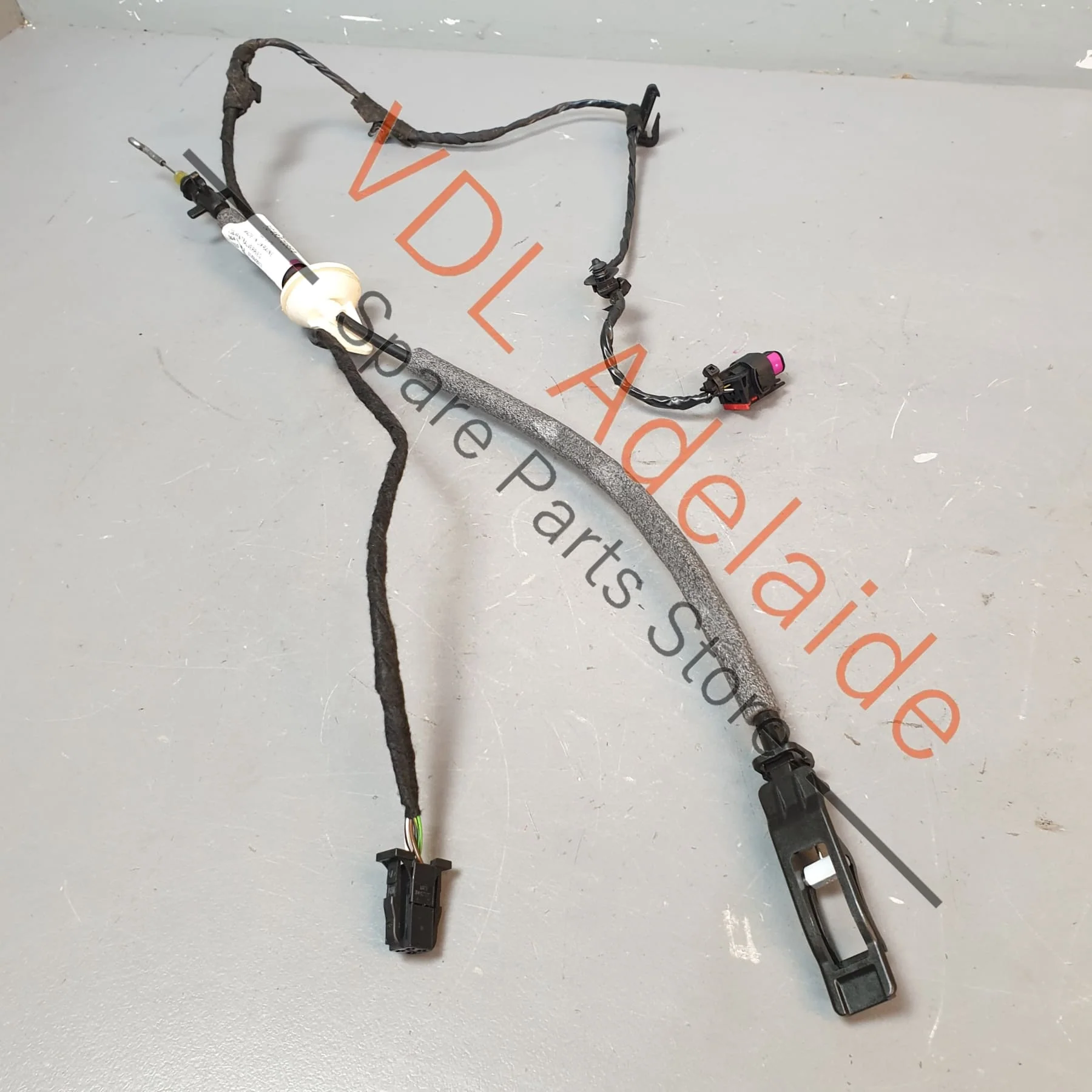 VW Golf MK7 Right Door Handle Bowden Cable for Keyless Entry Vehicle 5G4837086C