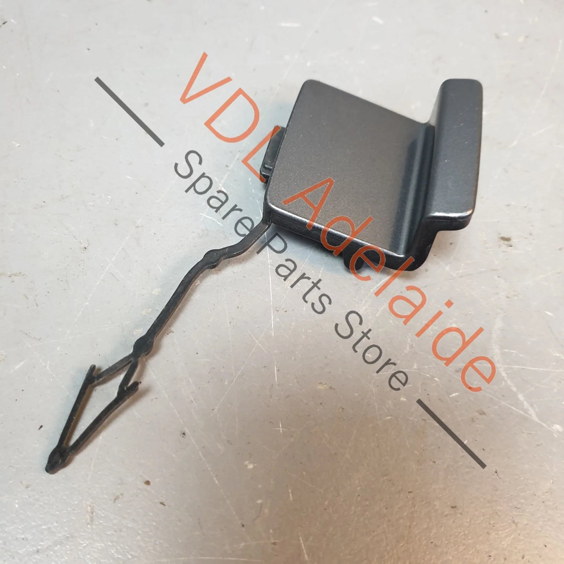 VW Golf MK7 Rear Bumper Tow Hook Cover Cap 5G6807441C Indium Gray LR7H - Image 2