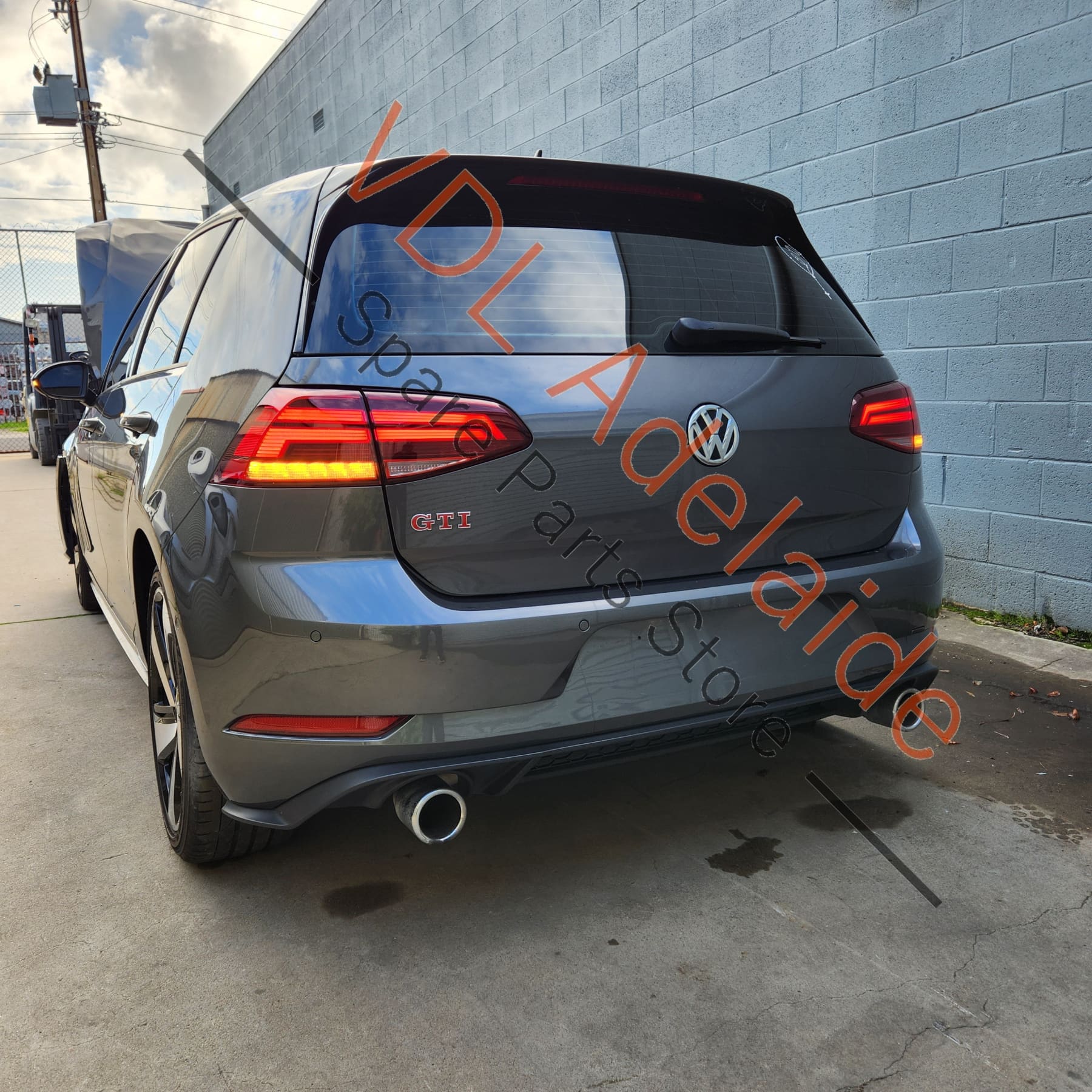 VW Front Bumper Parking Sensor Bracket Holder 5G0919194G - Image 2