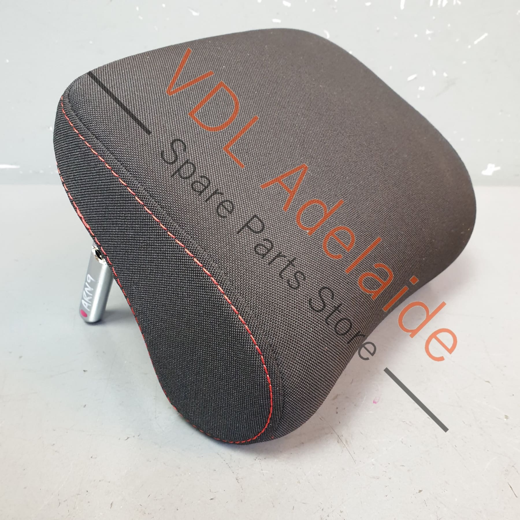 VW Golf MK7 Gti Rear Centre Middle Headrest Cloth w Red Stitch 5G0885902Q  BDL - Image 5