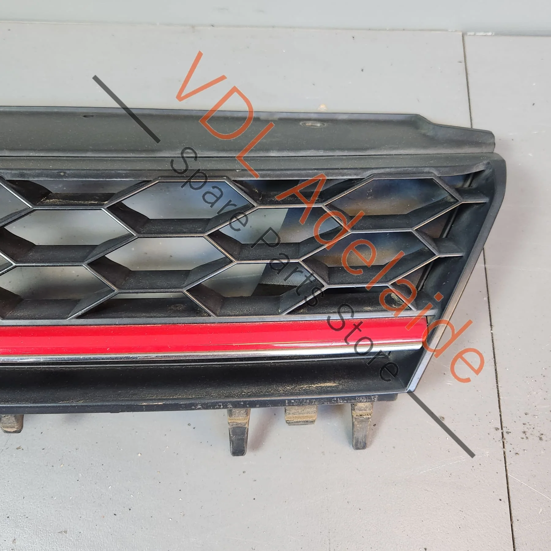 VW Golf Gti Mk7 Front Radiator Grille with Badges Tornado Red 5G0853651AL BTU 5G0853679P WYR - Image 11