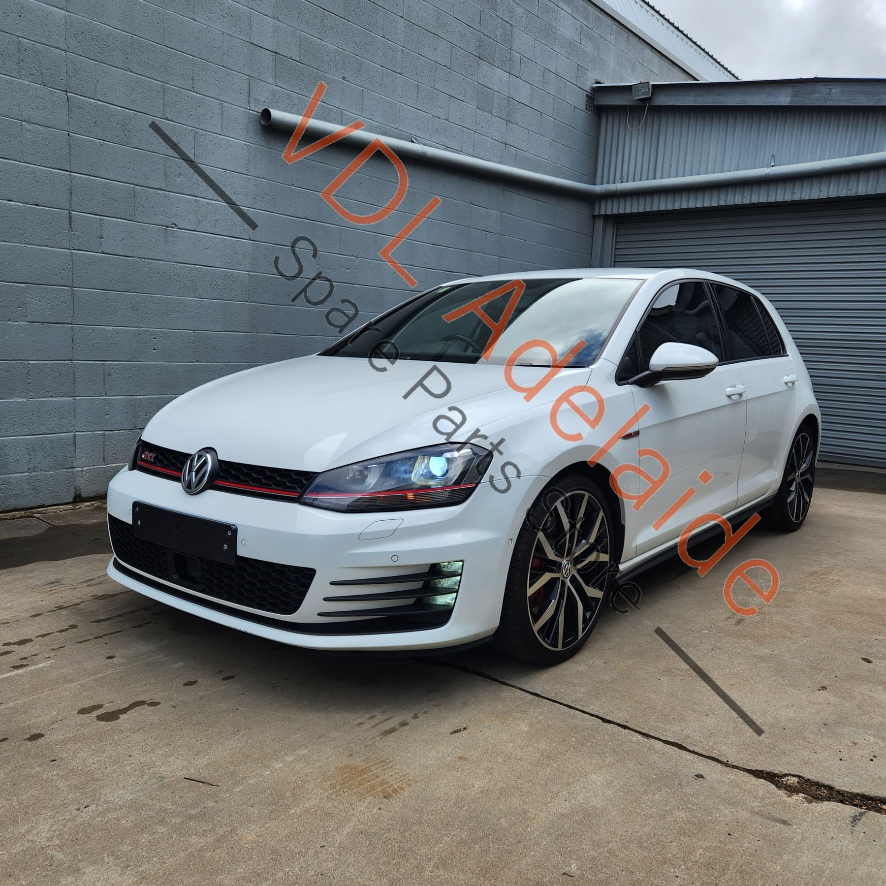 VW Golf MK7 Gti Front Left DRL Fog Light 5G0941699 - Image 3