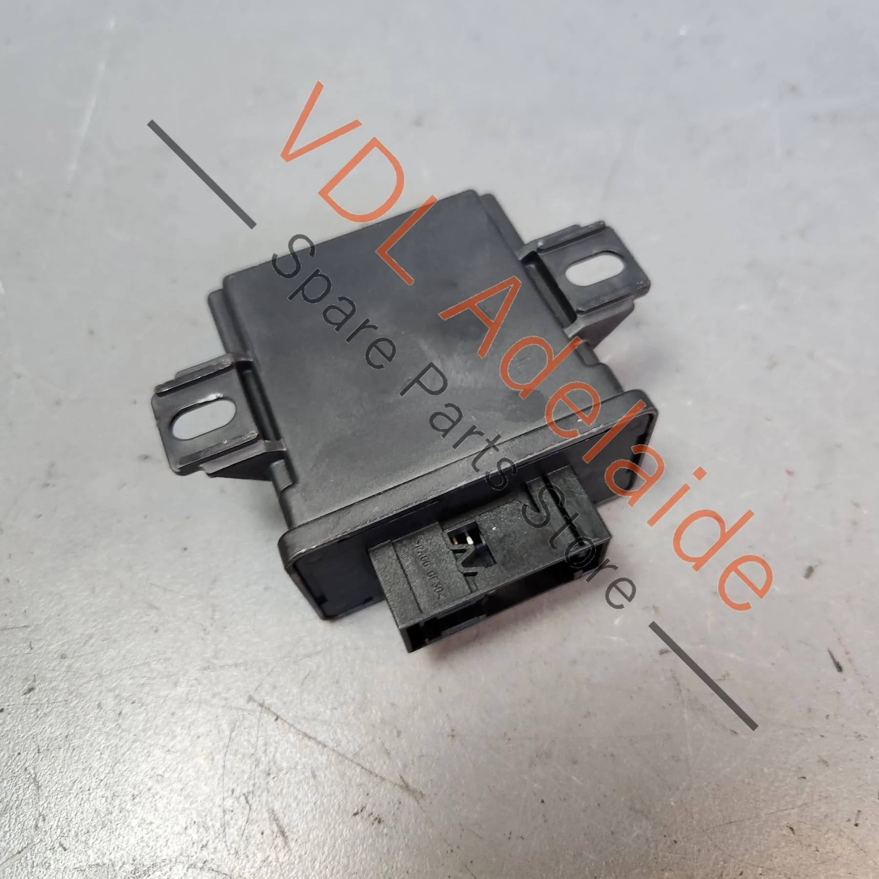 VW Golf Headlight Range Control Module 7P6907357D - Image 2